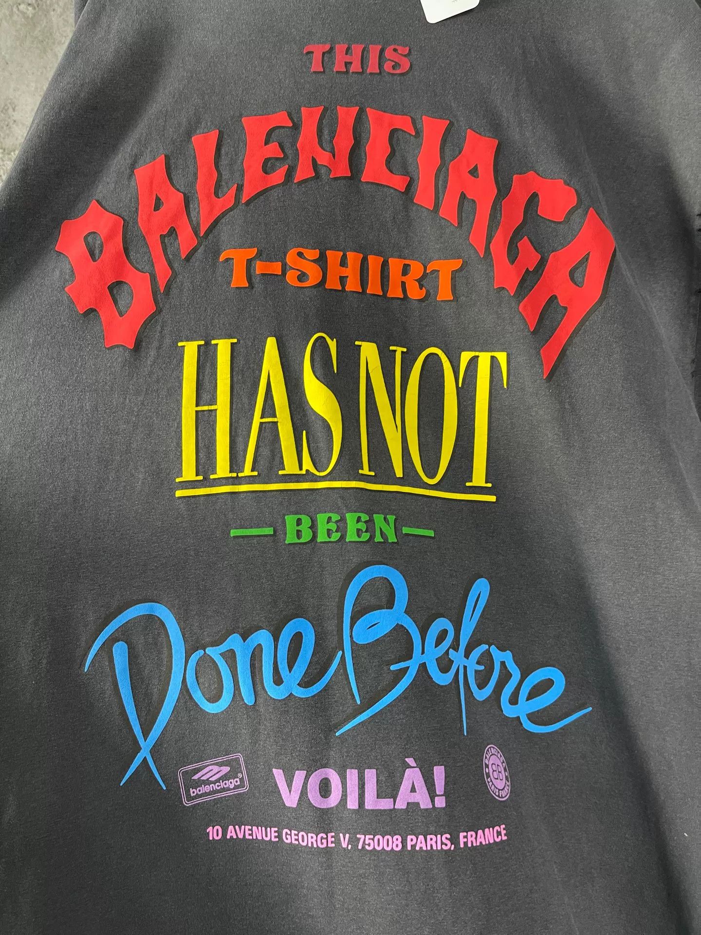 Balenciaga Balenciaga Logo Graphic T-Shirt Size S Size US S / EU 44-46 / 1 - 6 Thumbnail
