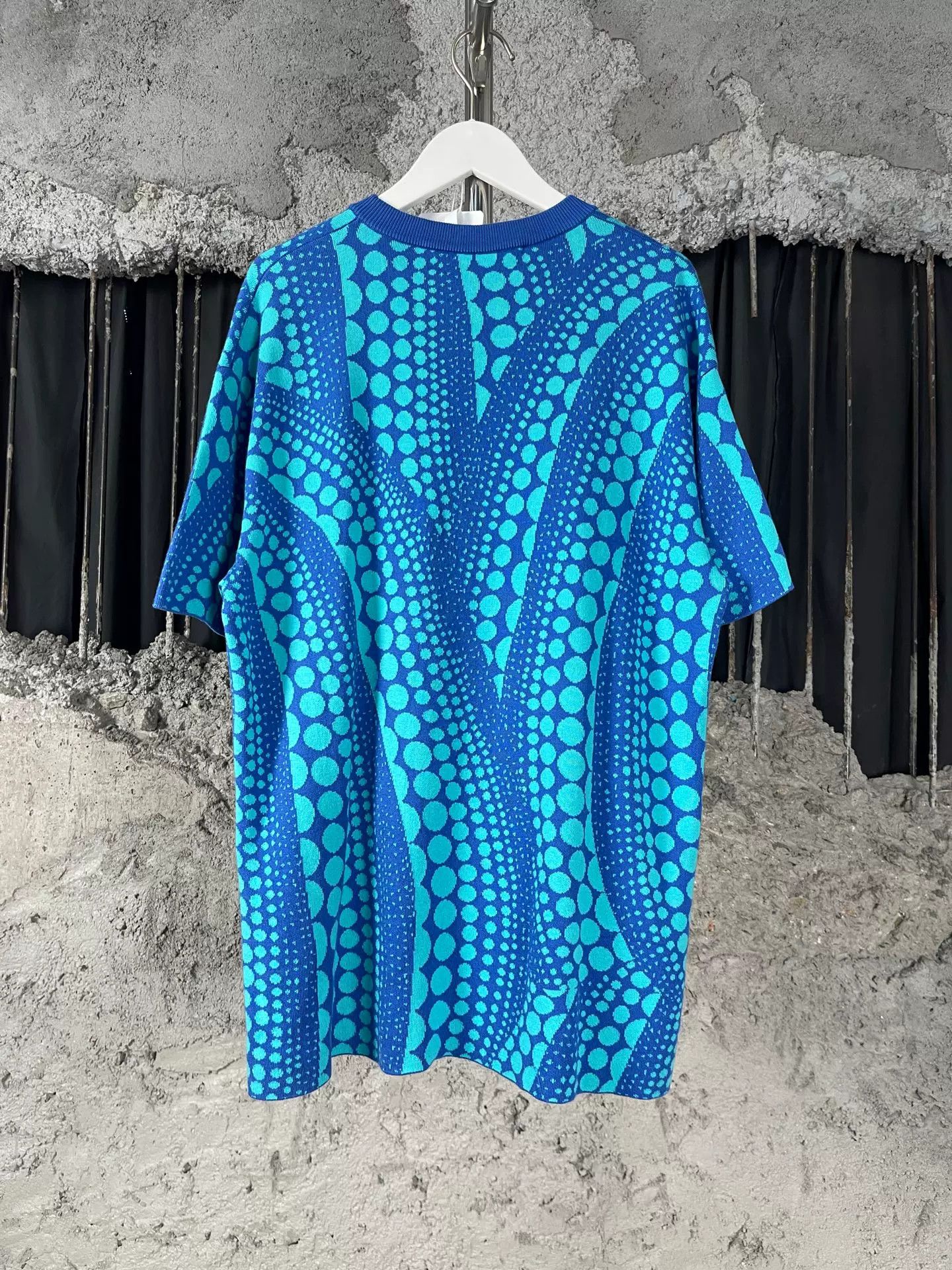 Louis Vuitton Louis Vuitton x Yayoi Kusama Polka Dot Knit T-Shirt M Size US M / EU 48-50 / 2 - 3 Thumbnail