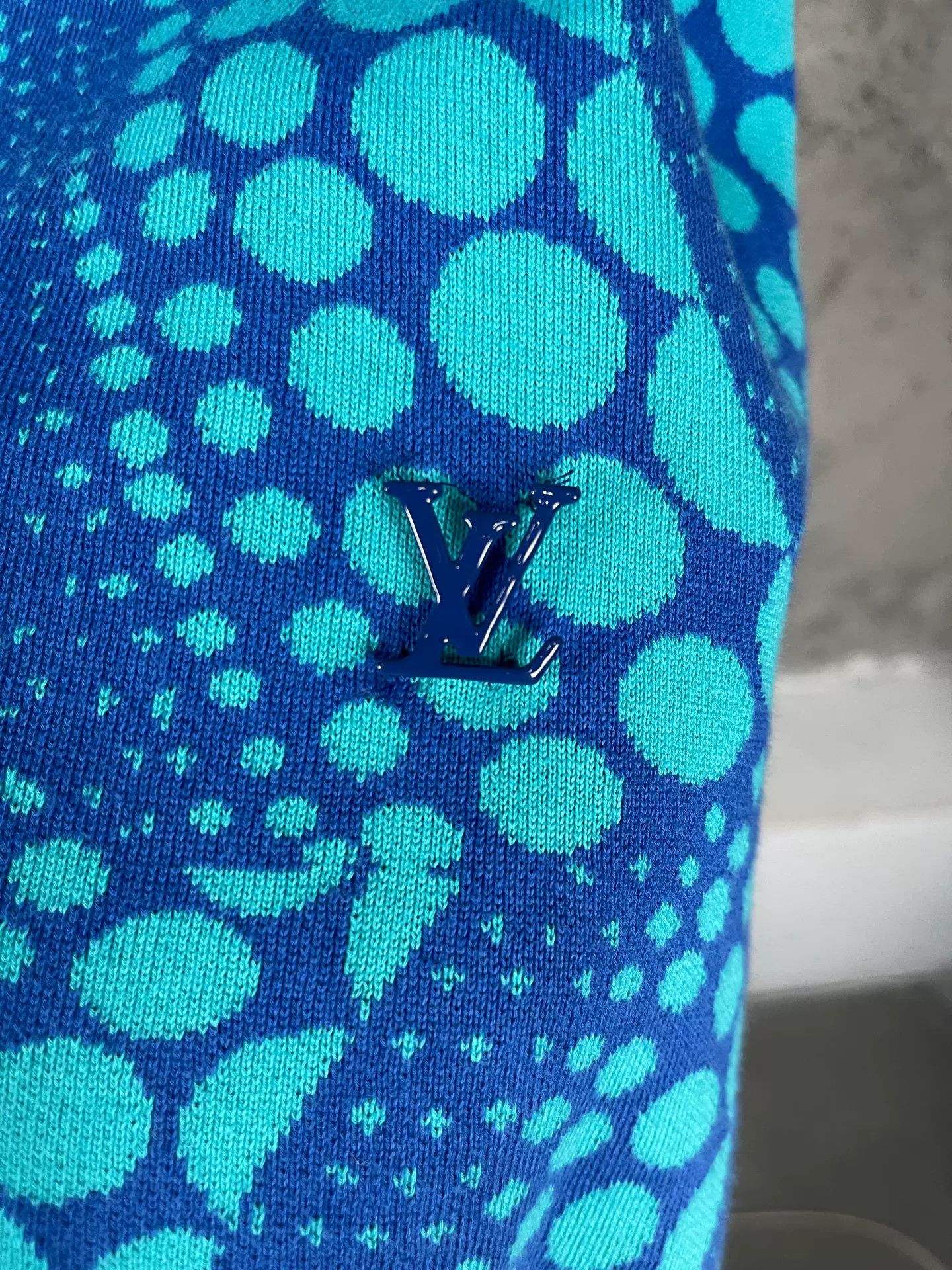 Louis Vuitton Louis Vuitton x Yayoi Kusama Polka Dot Knit T-Shirt M Size US M / EU 48-50 / 2 - 6 Thumbnail