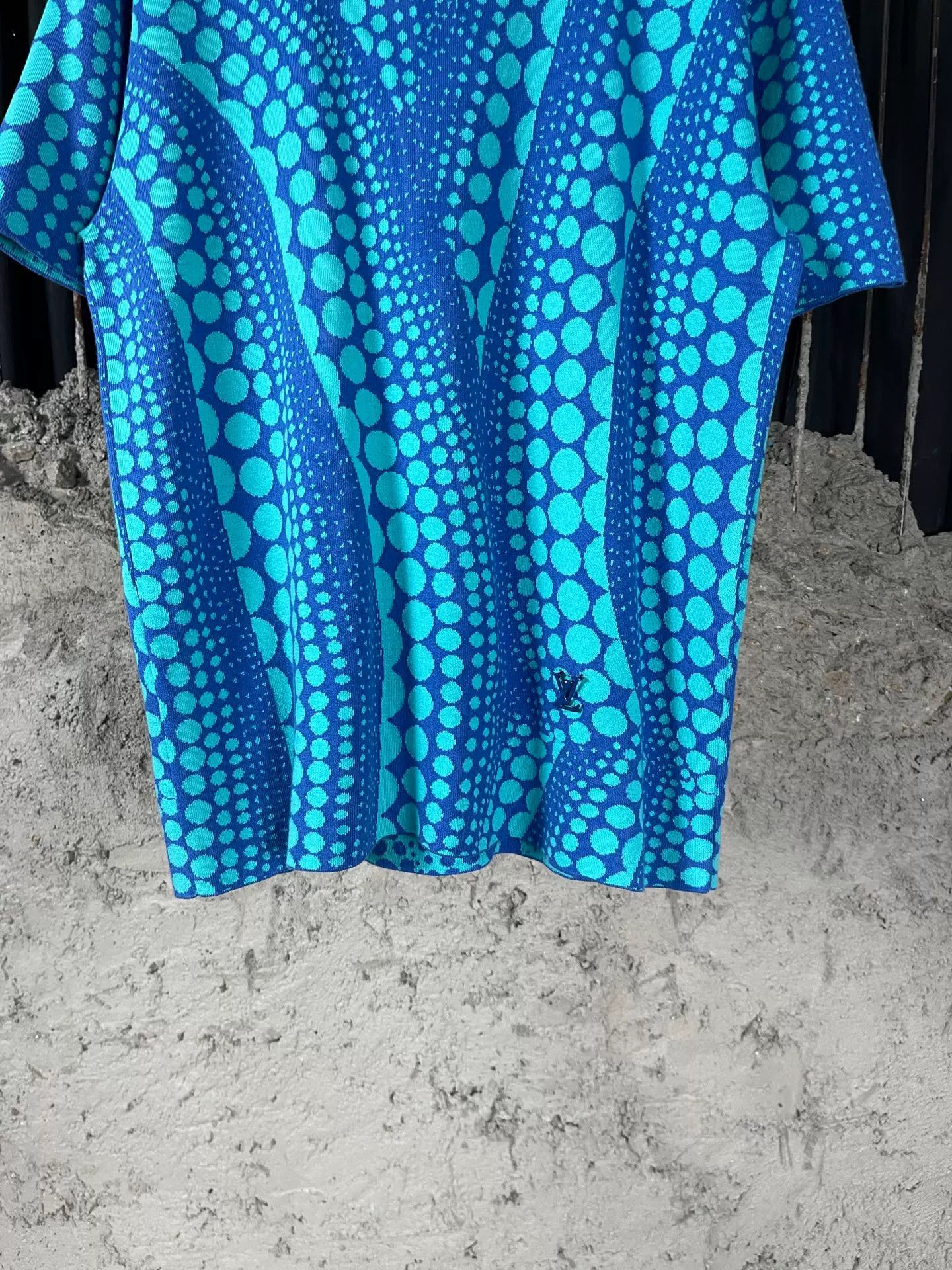 Louis Vuitton Louis Vuitton x Yayoi Kusama Polka Dot Knit T-Shirt M Size US M / EU 48-50 / 2 - 5 Thumbnail