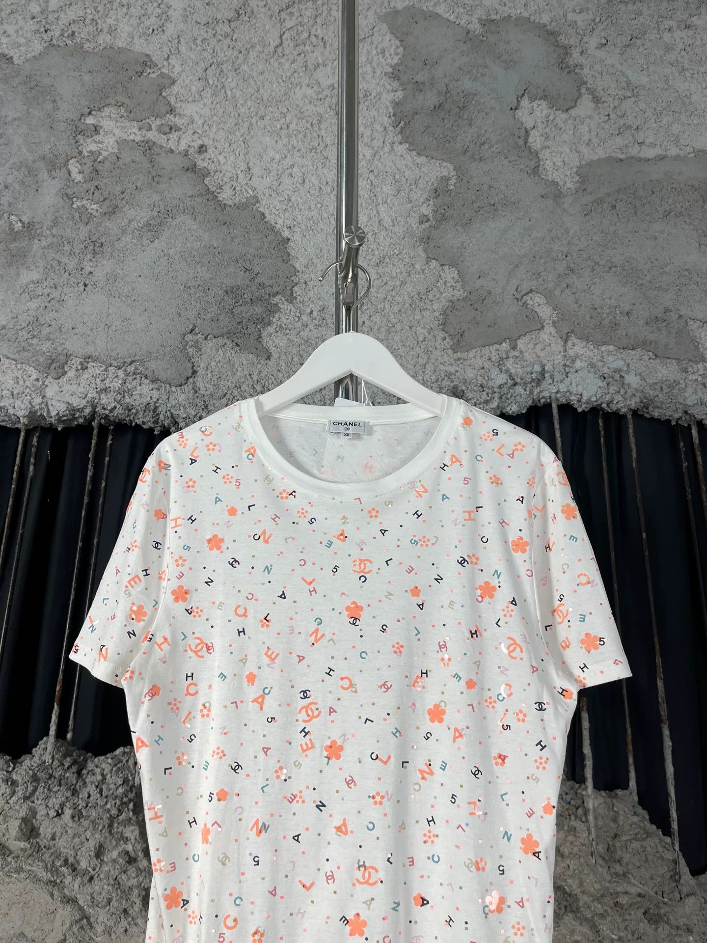 Chanel Chanel Logo Print Short Sleeve T-Shirt Size XS Size XS / US 0-2 / IT 36-38 - 4 Thumbnail