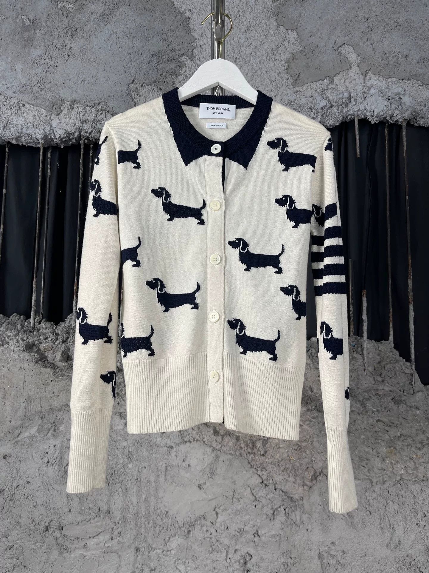Thom Browne Thom Browne Dachshund Cardigan Size 0 Size US XS / EU 42 / 0 - 2 Thumbnail