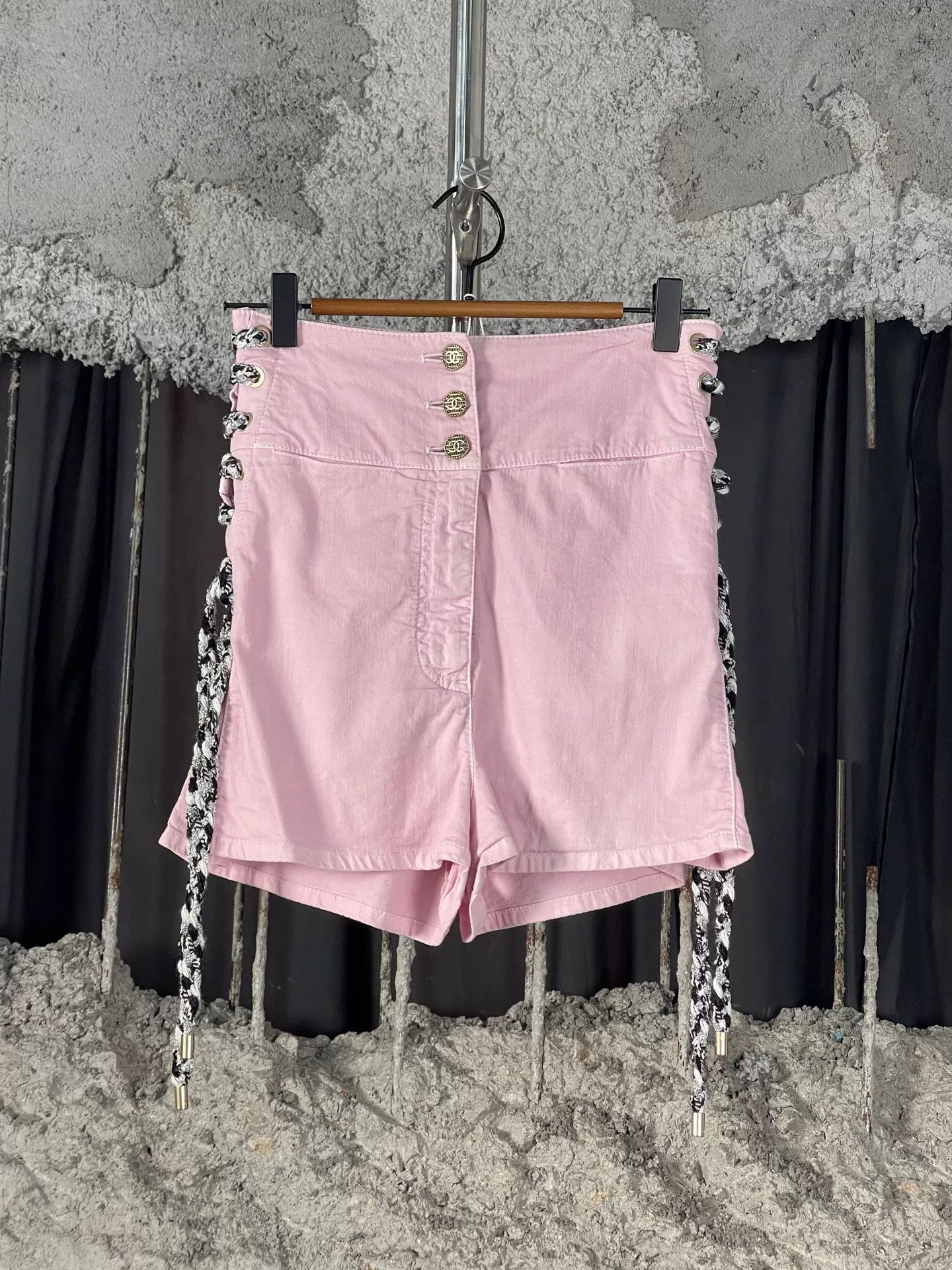 Chanel Chanel Braided Lace-Up Shorts Size 36 Size 26" / US 2 / IT 38 - 2 Thumbnail