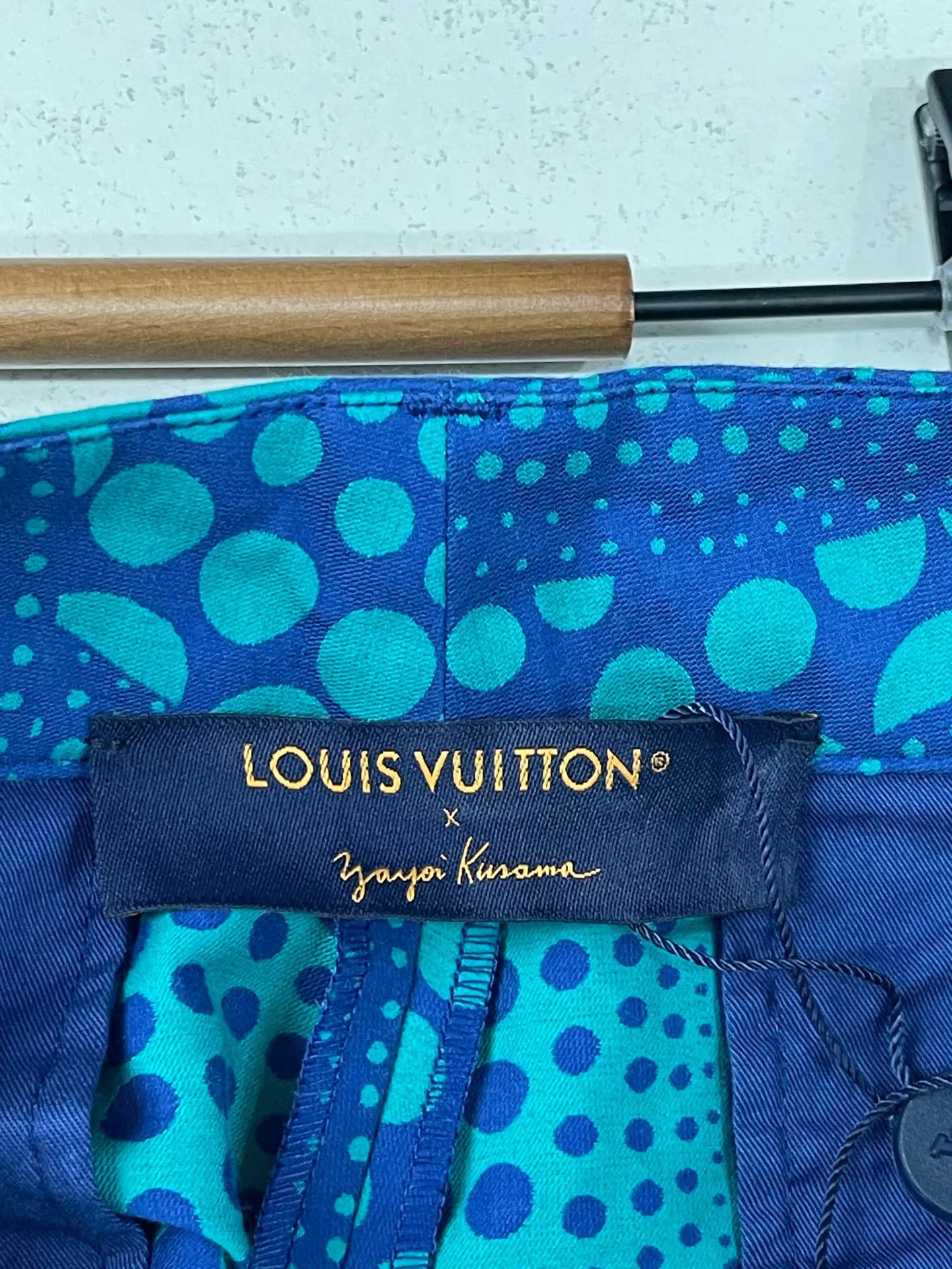 Louis Vuitton Louis Vuitton x Yayoi Kusama Polka Dot Shorts Size M Size US 32 / EU 48 - 7 Thumbnail