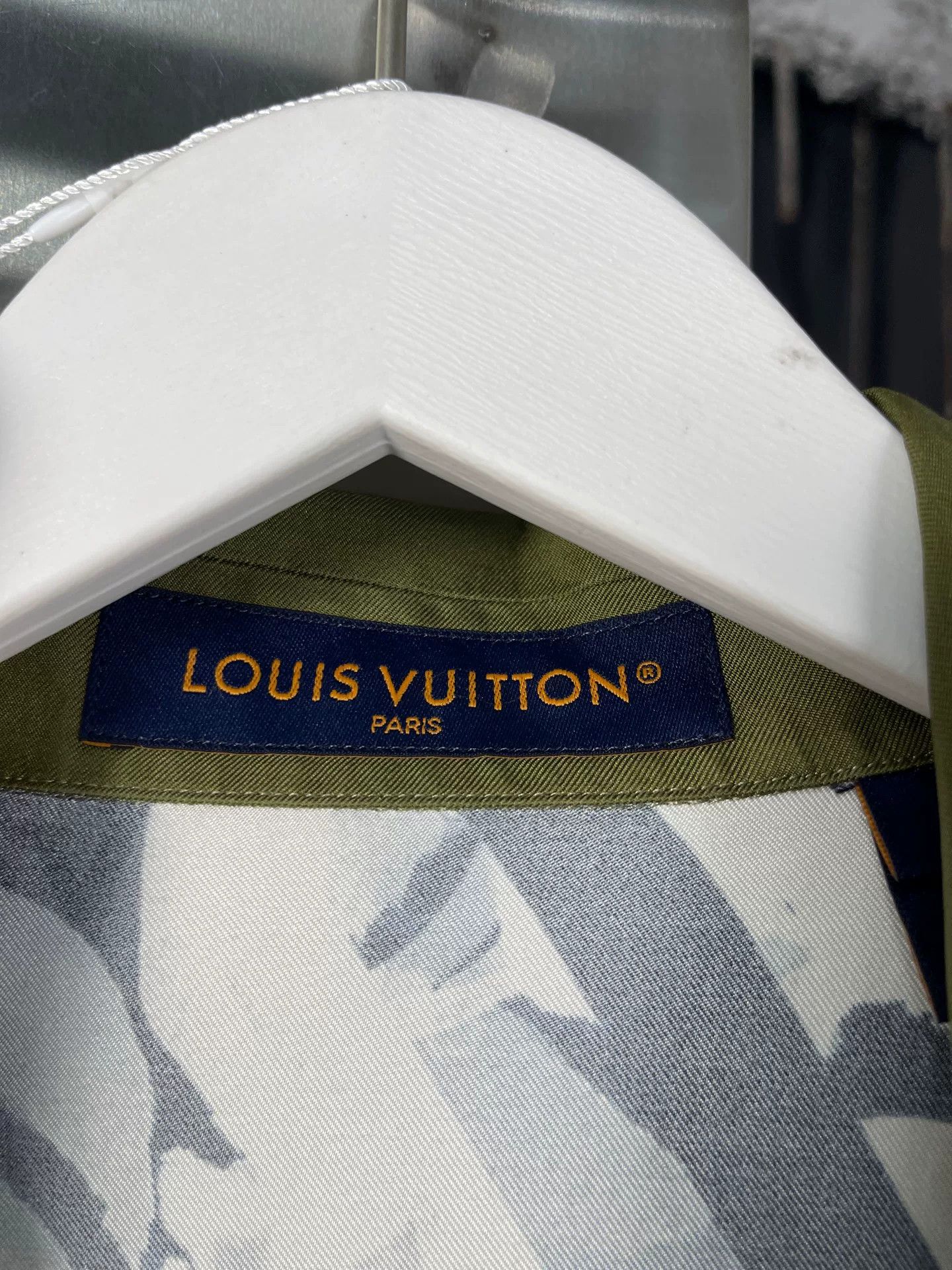 Louis Vuitton Louis Vuitton Monogram Floral Button Up Shirt XS Size US XS / EU 42 / 0 - 8 Thumbnail
