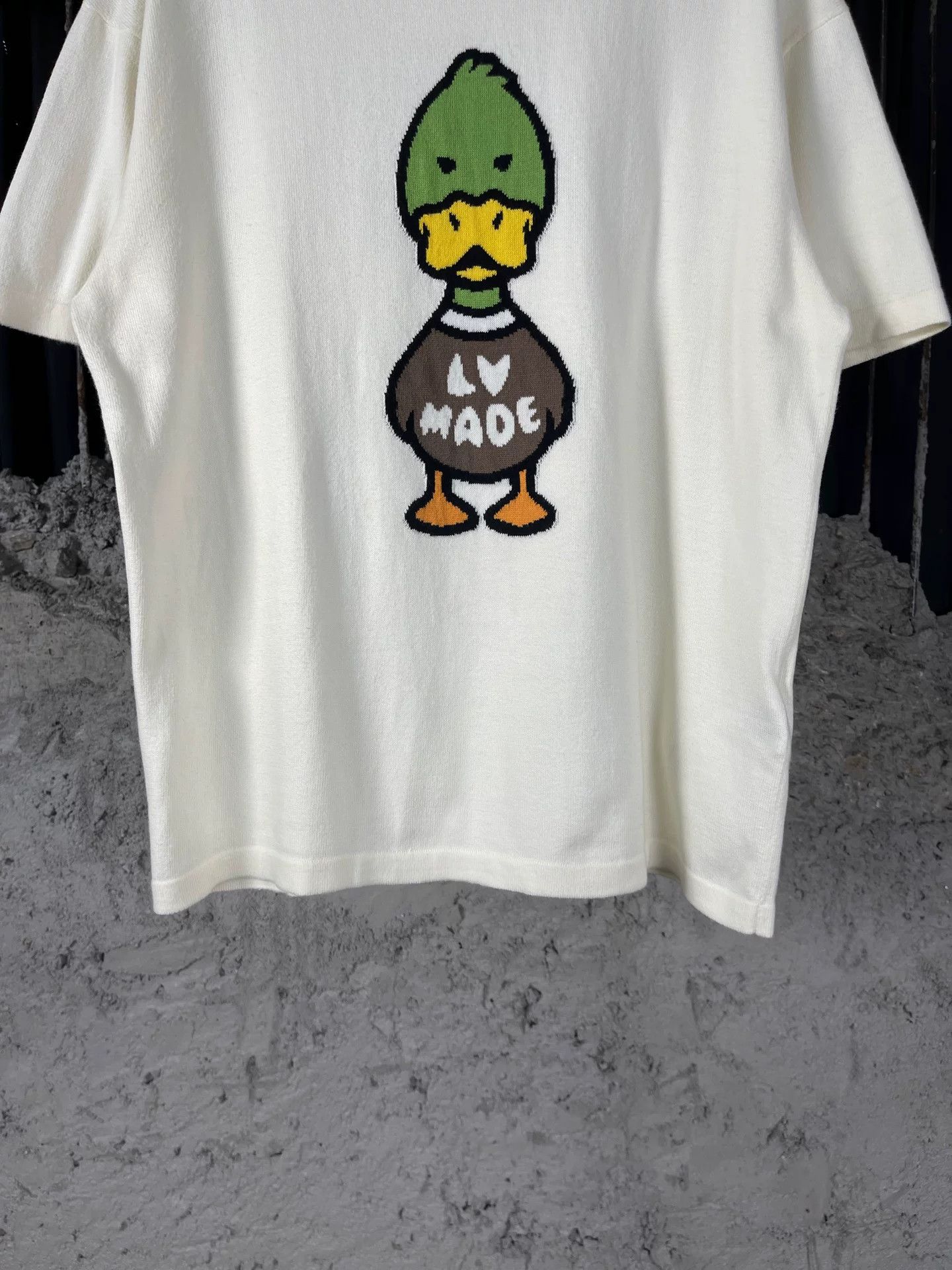 Louis Vuitton Louis Vuitton Duck Knit T-Shirt Size XS Size US XS / EU 42 / 0 - 5 Thumbnail