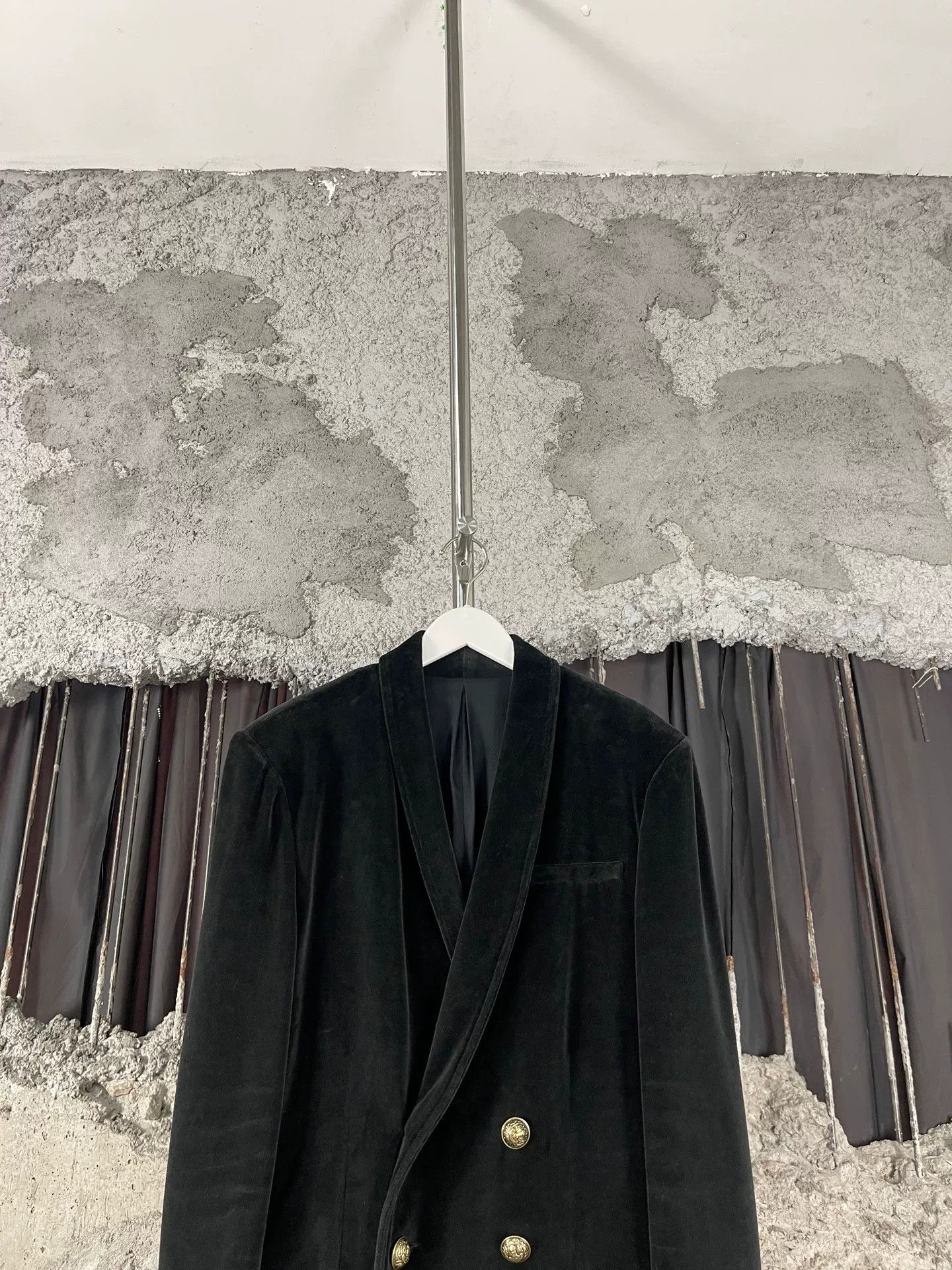 Balmain Balmain Velvet Gold Button Blazer Size 38R Size 38R - 4 Thumbnail