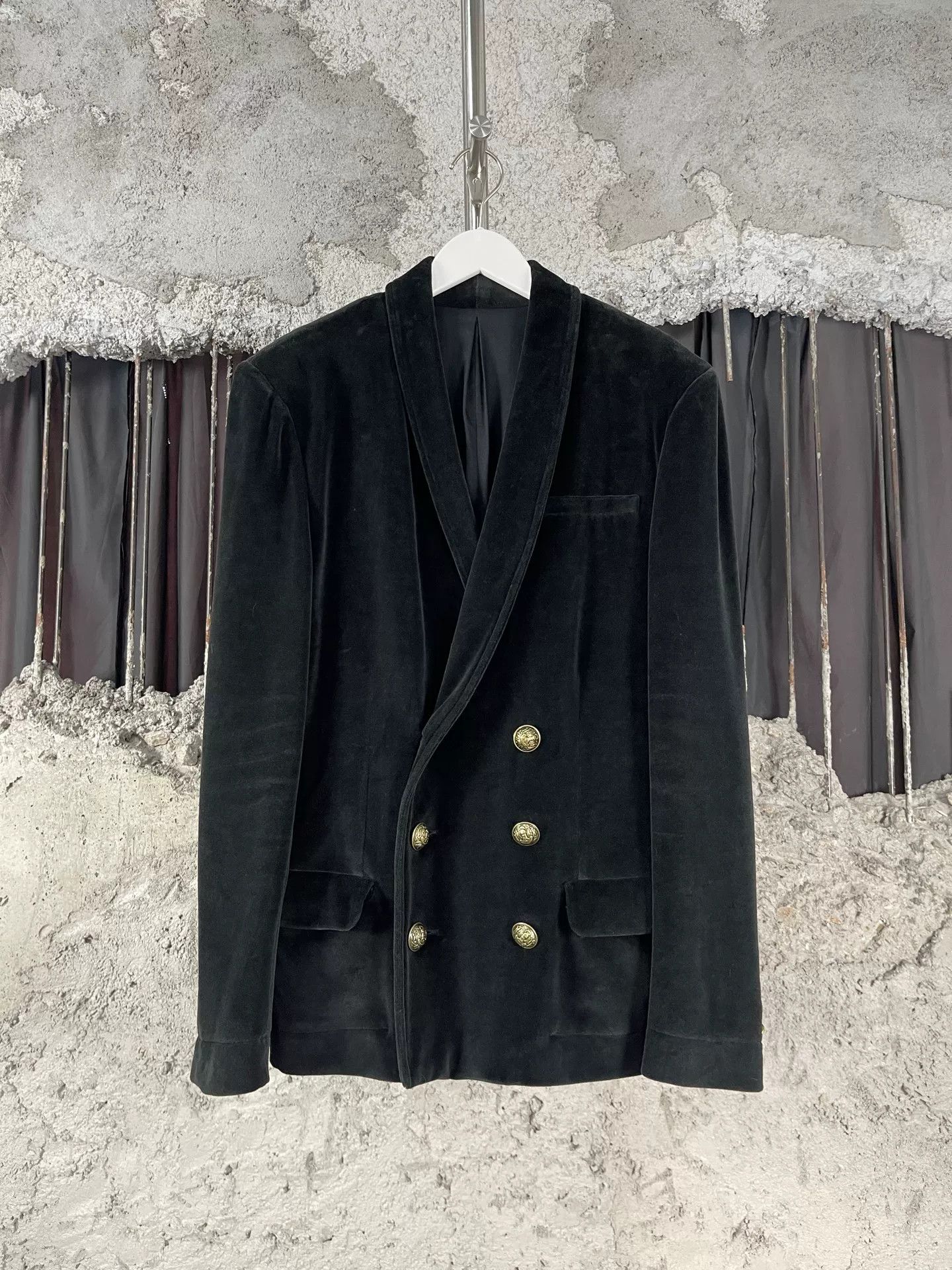 Balmain Balmain Velvet Gold Button Blazer Size 38R Size 38R - 2 Thumbnail
