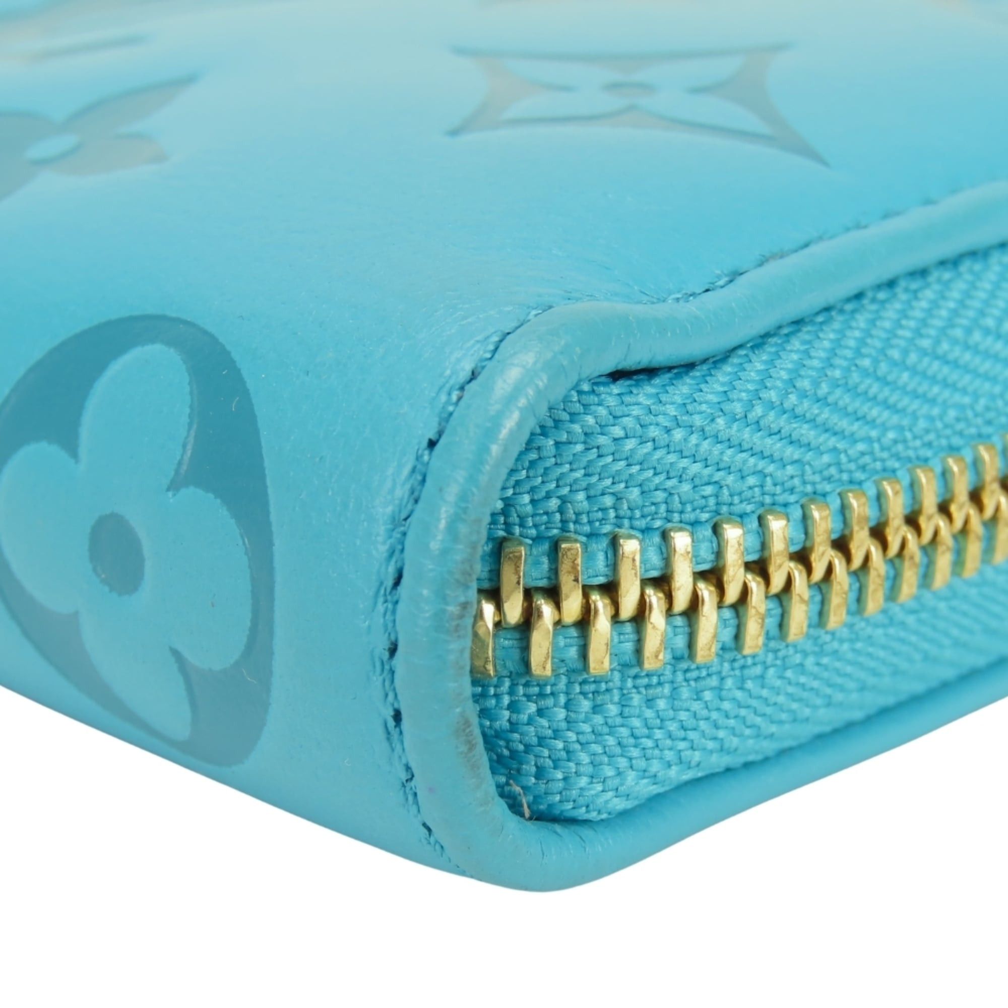 Louis Vuitton Louis Vuitton Zippy Wallet Coussin M81512 Monogram Turquoise Blue Embossed Long for Women LOUIS VUITTON Size ONE SIZE - 5 Thumbnail