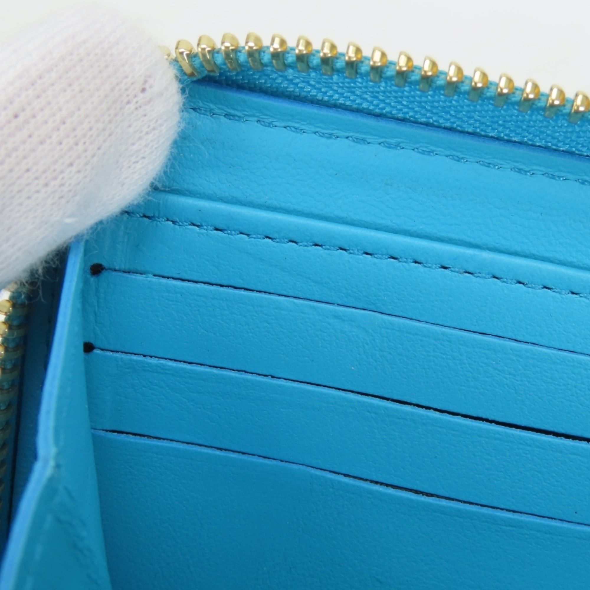 Louis Vuitton Louis Vuitton Zippy Wallet Coussin M81512 Monogram Turquoise Blue Embossed Long for Women LOUIS VUITTON Size ONE SIZE - 22 Thumbnail