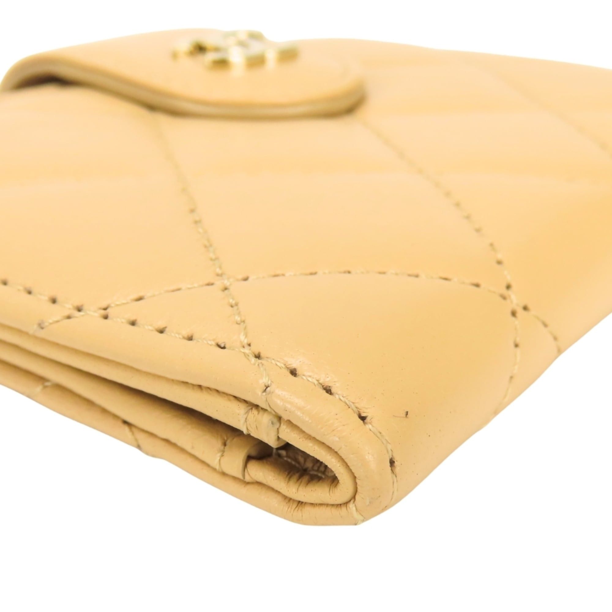 Chanel Chanel Matelassé Compact Wallet, Lambskin, Beige, Gold Hardware, Women's Wallet/Coin Case. Size ONE SIZE - 6 Thumbnail
