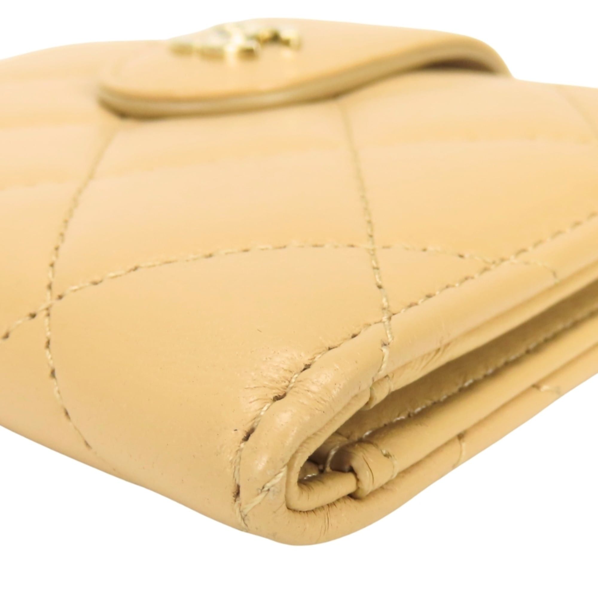 Chanel Chanel Matelassé Compact Wallet, Lambskin, Beige, Gold Hardware, Women's Wallet/Coin Case. Size ONE SIZE - 7 Thumbnail