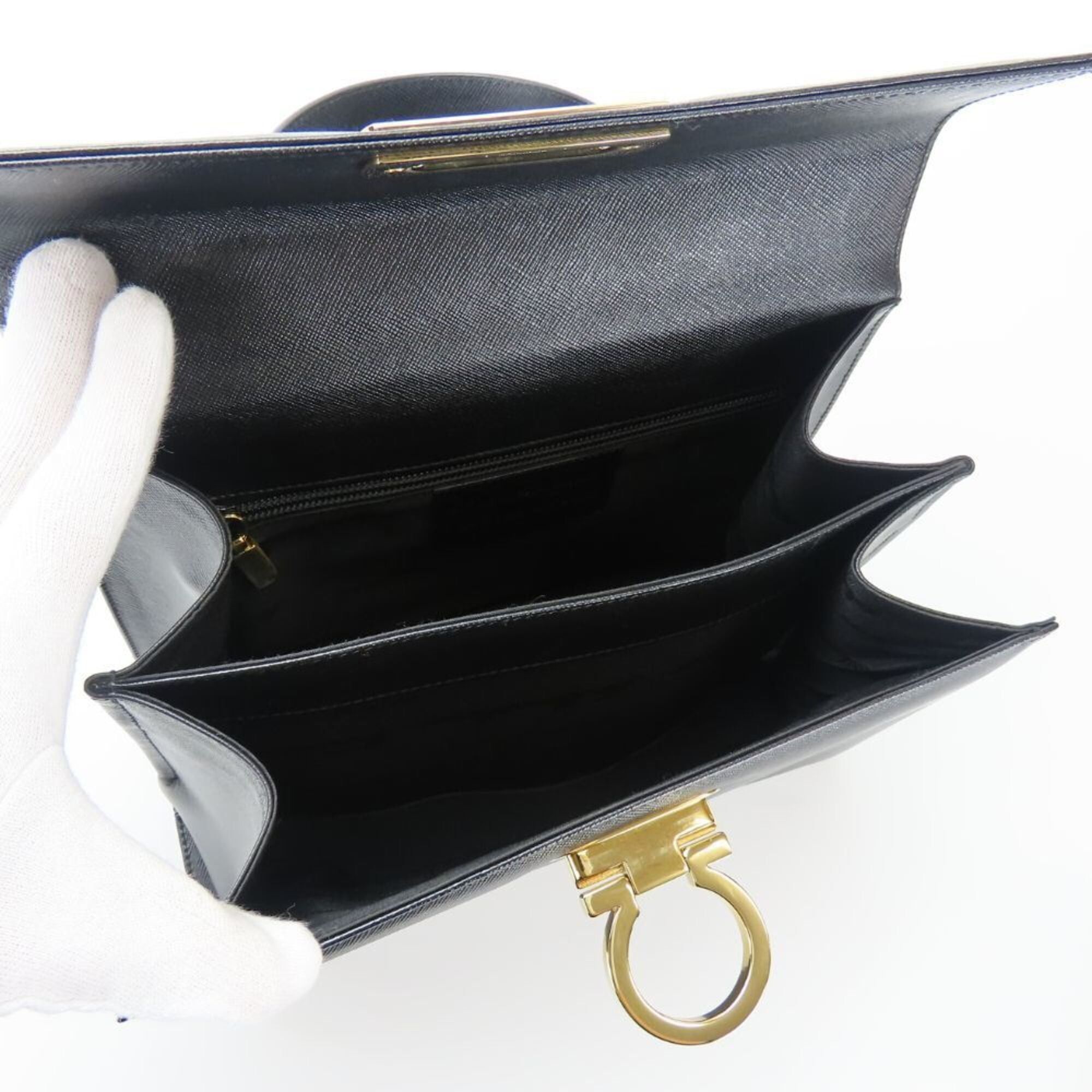 Salvatore Ferragamo Salvatore Ferragamo handbag BA-21 2181 Gancini leather black gold hardware women's Size ONE SIZE - 23 Thumbnail