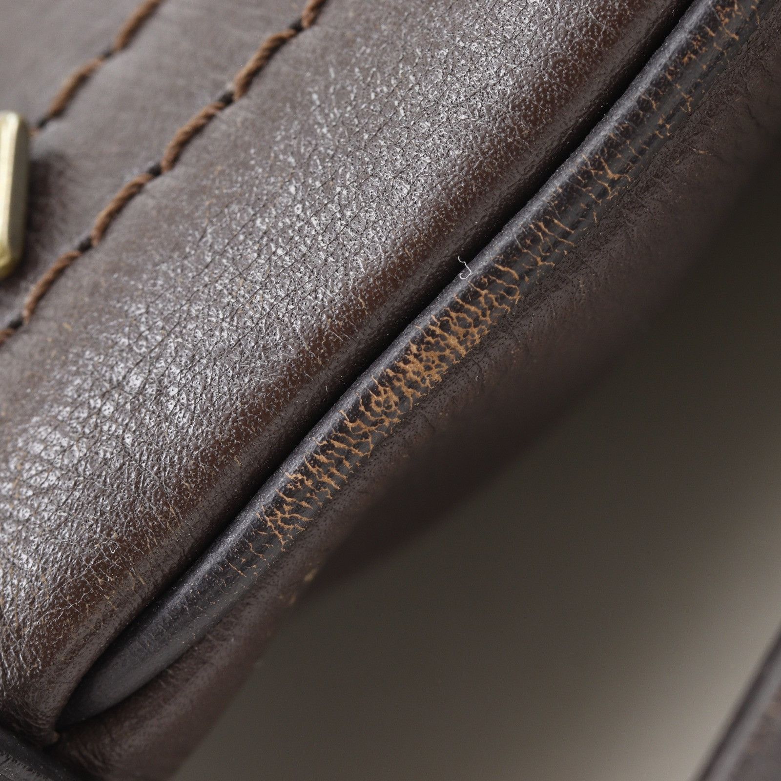 Louis Vuitton Louis Vuitton Louis Vuitton Pochette Chauny MM Leather Shoulder Bag Leather Shoulder Bag M93453 DUTY FREE for USA Size ONE SIZE - 10 Thumbnail