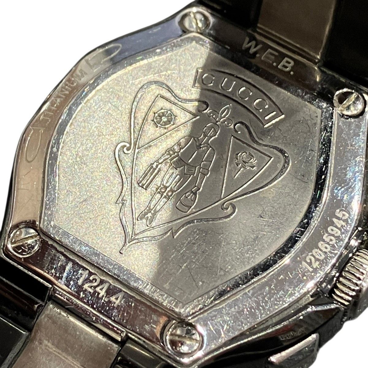 Gucci Gucci Gucci Titanium Quartz Wristwatch Metal Quartz 124.4 DUTY FREE for USA Size ONE SIZE - 5 Thumbnail
