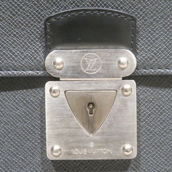 Louis Vuitton Louis Vuitton Louis Vuitton Robusto 1 Taiga briefcase Leather Business Bag M31052 DUTY FREE for USA Size ONE SIZE - 8 Thumbnail