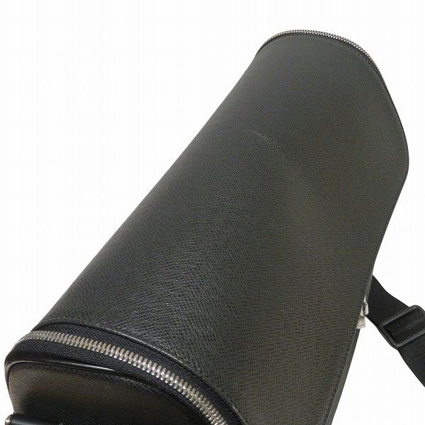 Louis Vuitton Louis Vuitton Louis Vuitton Taiga Shoulder Bag Leather Crossbody Bag M30862 DUTY FREE for USA Size ONE SIZE - 6 Thumbnail