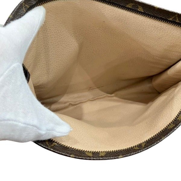 Louis Vuitton Louis Vuitton Louis Vuitton Poche Toilette 26 Monogram pouch Textile Other M47542 DUTY FREE for USA Size ONE SIZE - 5 Thumbnail