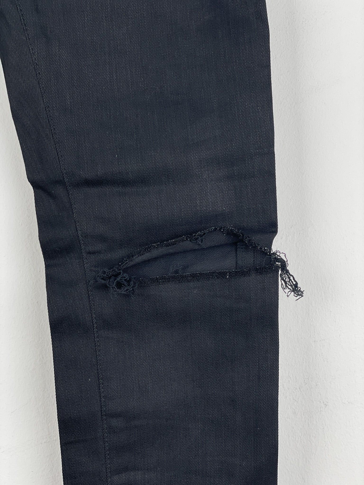 Saint Laurent Paris Saint Laurent D02 Distressed Knife-Cut Coated Denim Jeans Size US 30 / EU 46 - 7 Thumbnail