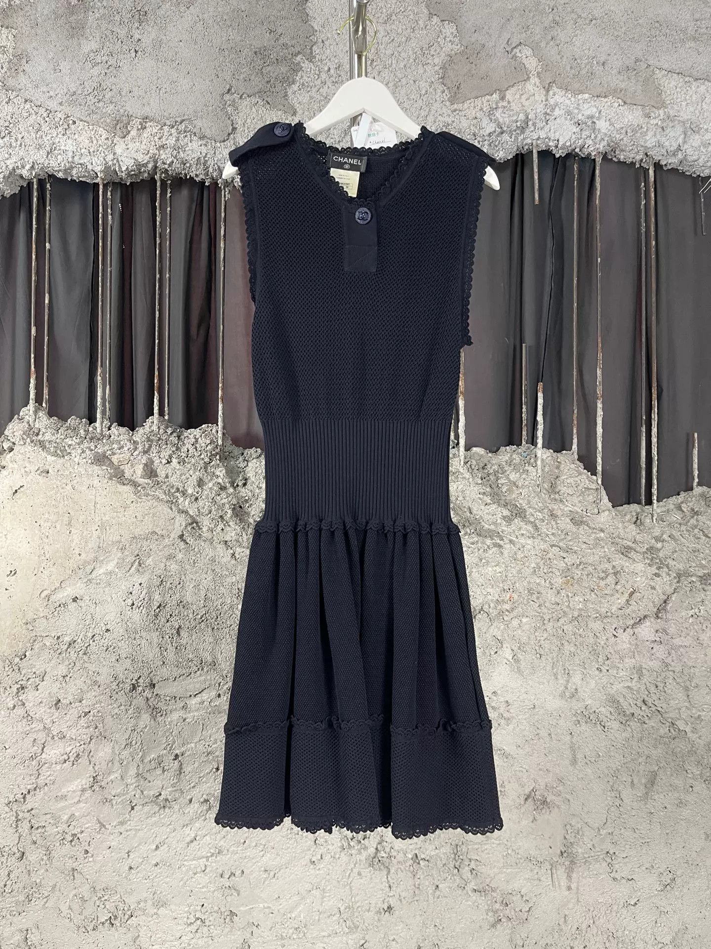 Chanel Chanel Black Knit Sleeveless Dress Size 36 Size XS / US 0-2 / IT 36-38 - 2 Thumbnail
