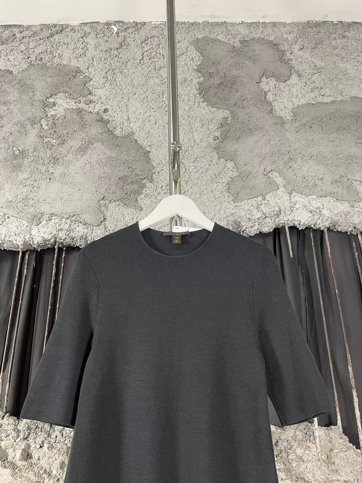 Louis Vuitton Louis Vuitton Ruffled Knit Top Size XS Size XS / US 0-2 / IT 36-38 - 4 Thumbnail