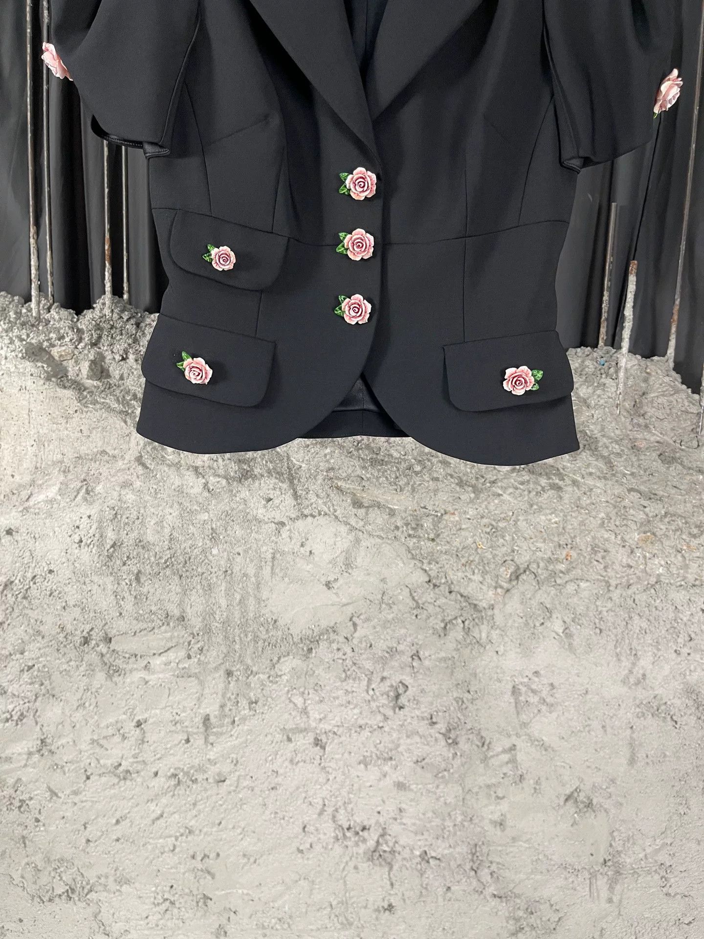 Dolce & Gabbana Dolce & Gabbana Rose Embellished Blazer Size 38 Size XS / US 0-2 / IT 36-38 - 5 Thumbnail