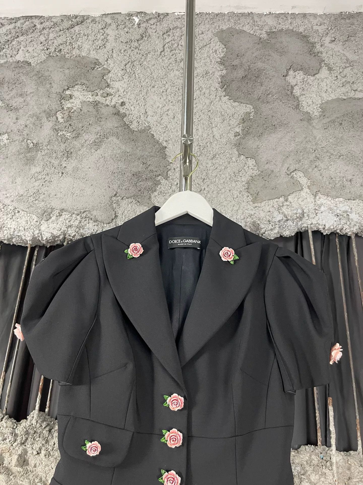 Dolce & Gabbana Dolce & Gabbana Rose Embellished Blazer Size 38 Size XS / US 0-2 / IT 36-38 - 4 Thumbnail