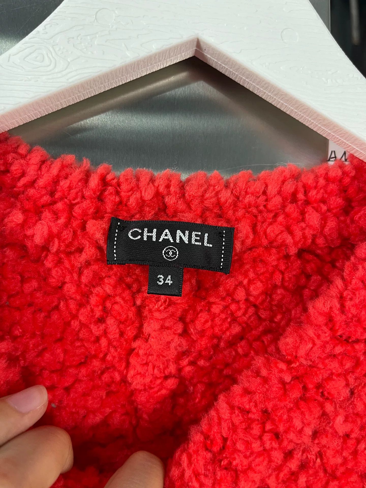 Chanel Chanel Logo Teddy Sweater Size 34 Size XS / US 0-2 / IT 36-38 - 7 Thumbnail