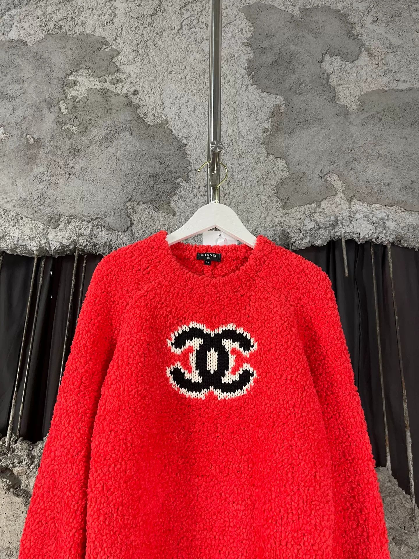 Chanel Chanel Logo Teddy Sweater Size 34 Size XS / US 0-2 / IT 36-38 - 4 Thumbnail