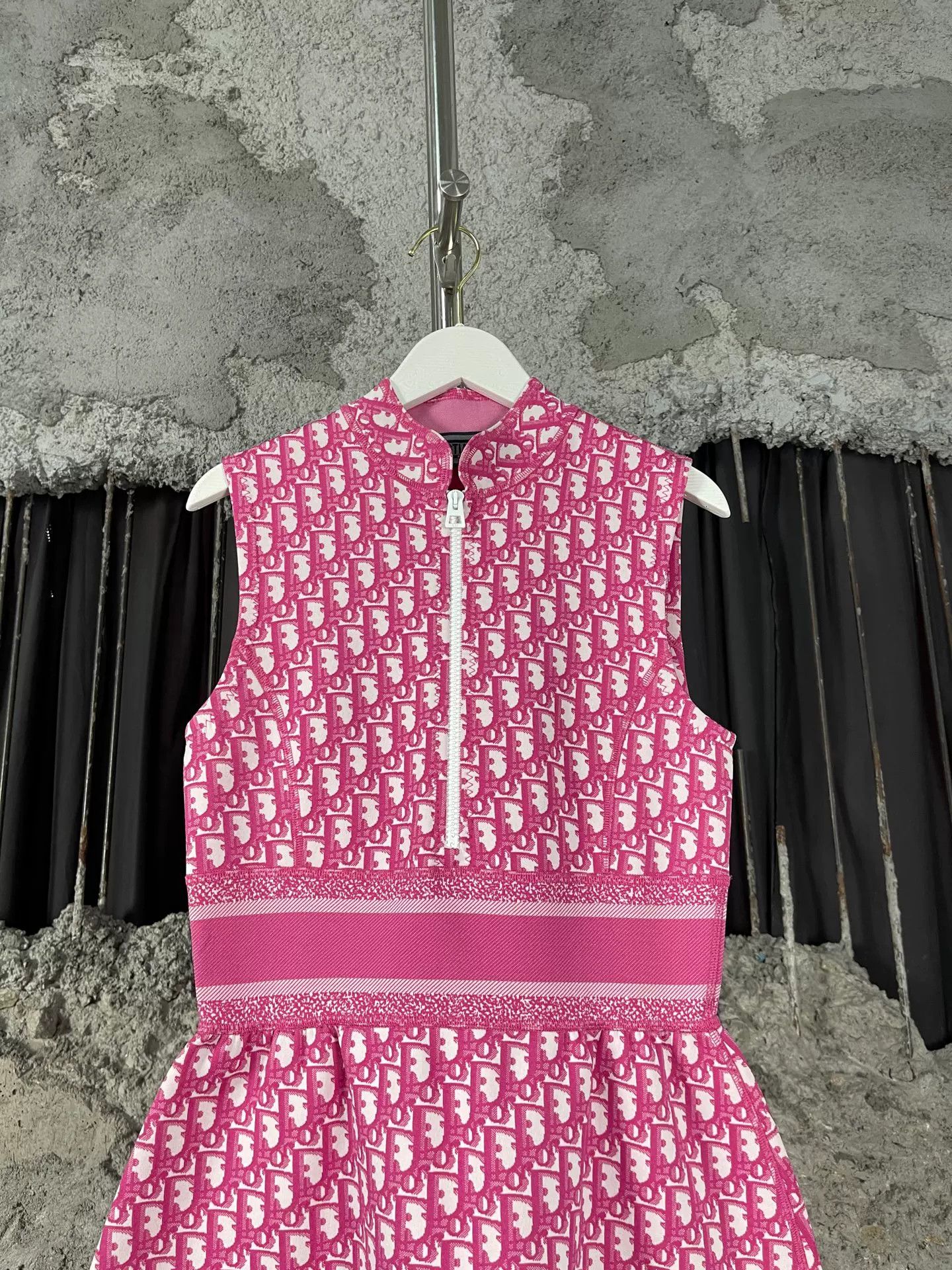 Dior Dior Pink Oblique Zip Mini Dress Size 34 Size XS / US 0-2 / IT 36-38 - 4 Thumbnail