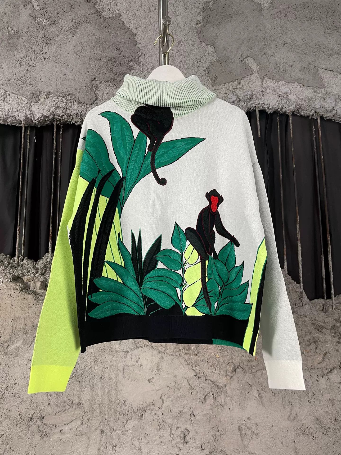 Valentino Valentino Monkey Embroidered Knit Sweater Size XS Size US XS / EU 42 / 0 - 2 Thumbnail