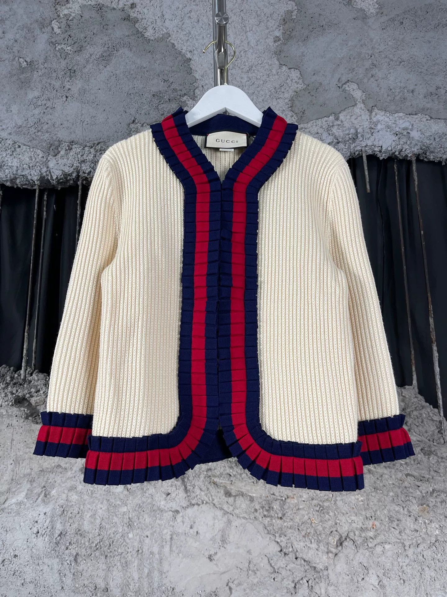 Gucci Gucci Web Trim Knit Cardigan Size XS Size XS / US 0-2 / IT 36-38 - 2 Thumbnail