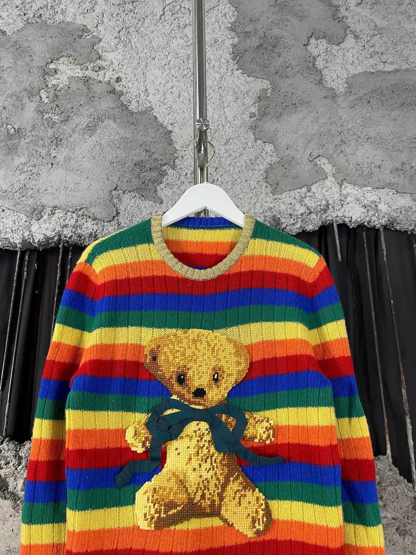 Gucci Gucci Teddy Bear Sweater XS Size XS / US 0-2 / IT 36-38 - 4 Thumbnail