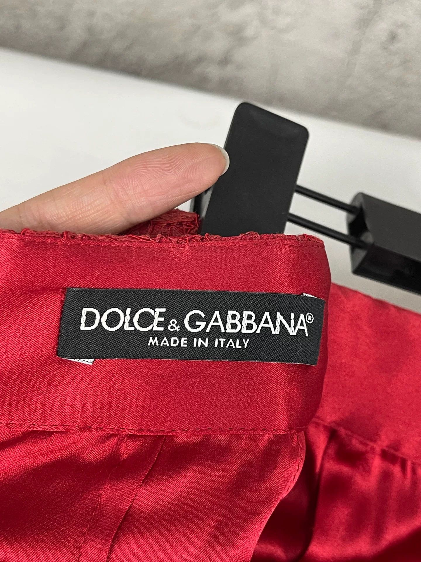 Dolce & Gabbana Dolce & Gabbana Red Lace Mini Skirt Size 38 Size 26" / US 2 / IT 38 - 6 Thumbnail