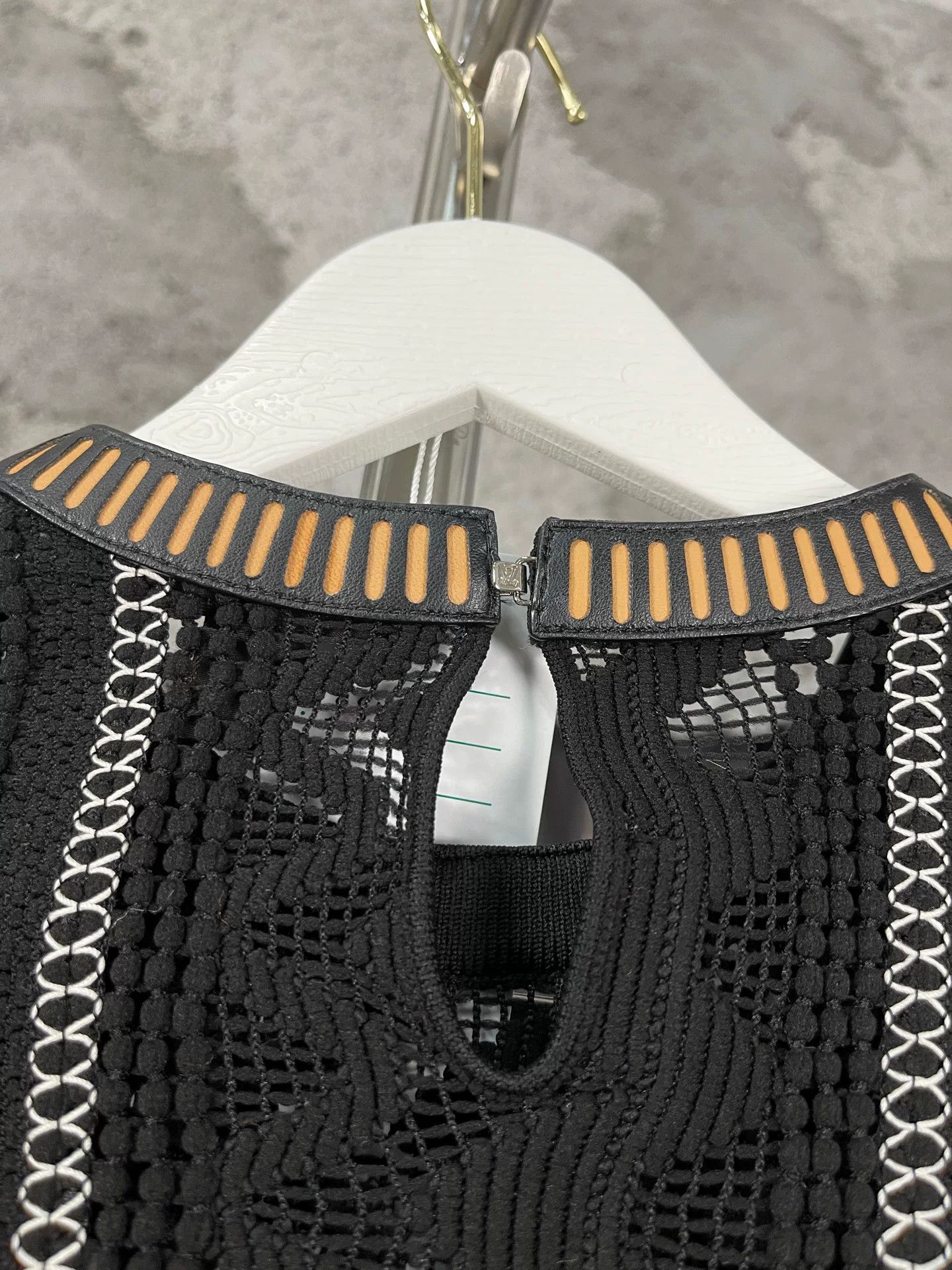 Louis Vuitton Louis Vuitton Leather Collar Knit Top Size S Size S / US 4 / IT 40 - 6 Thumbnail