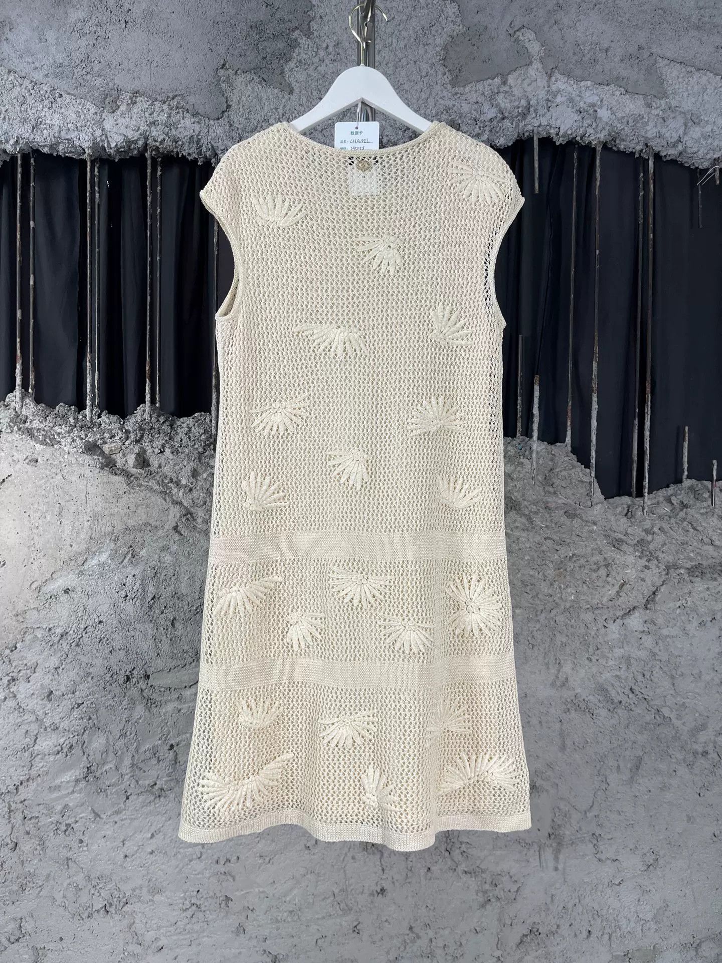 Chanel Chanel Openwork Sleeveless Midi Dress Size 38 Size S / US 4 / IT 40 - 3 Thumbnail