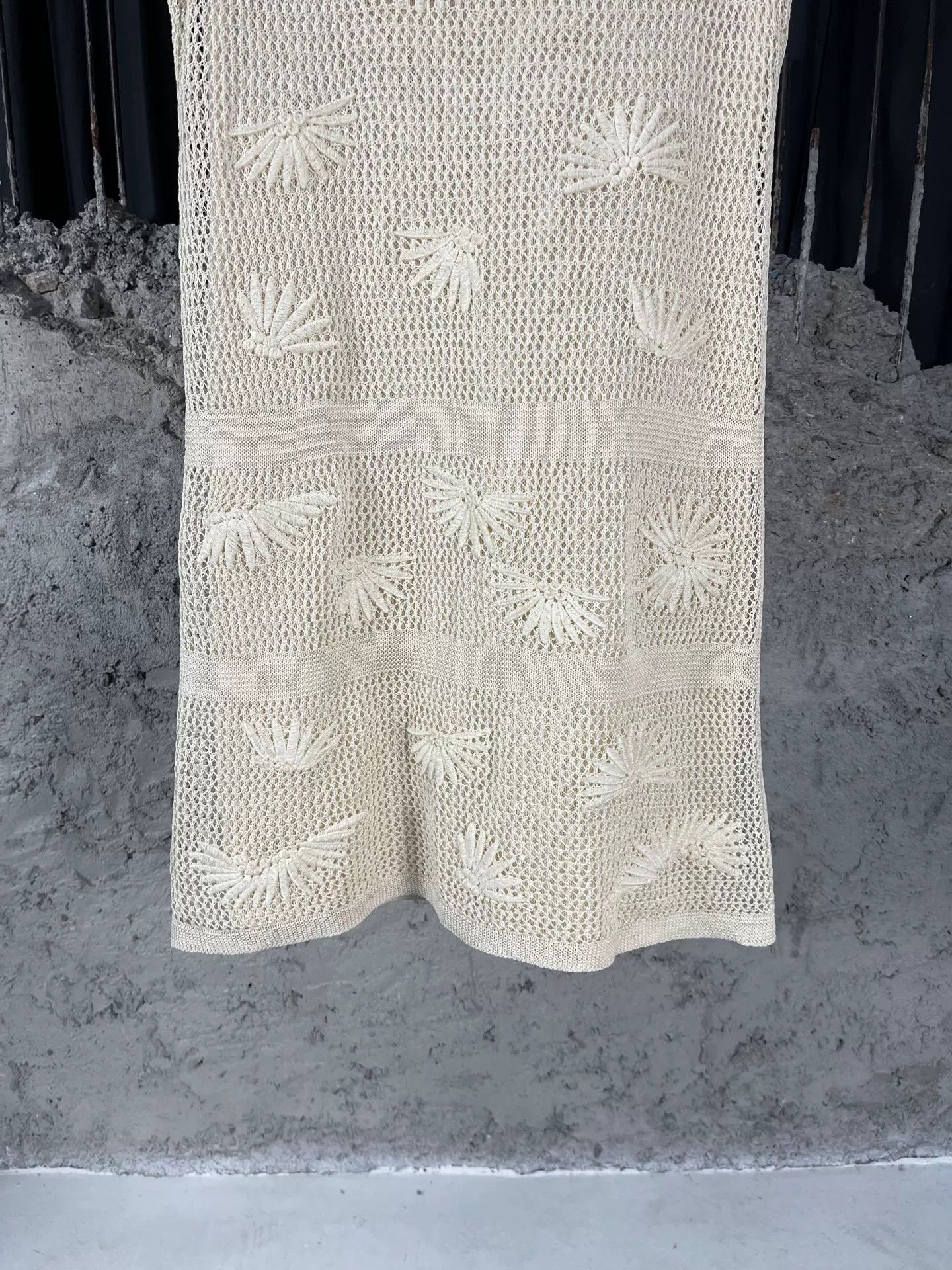 Chanel Chanel Openwork Sleeveless Midi Dress Size 38 Size S / US 4 / IT 40 - 5 Thumbnail