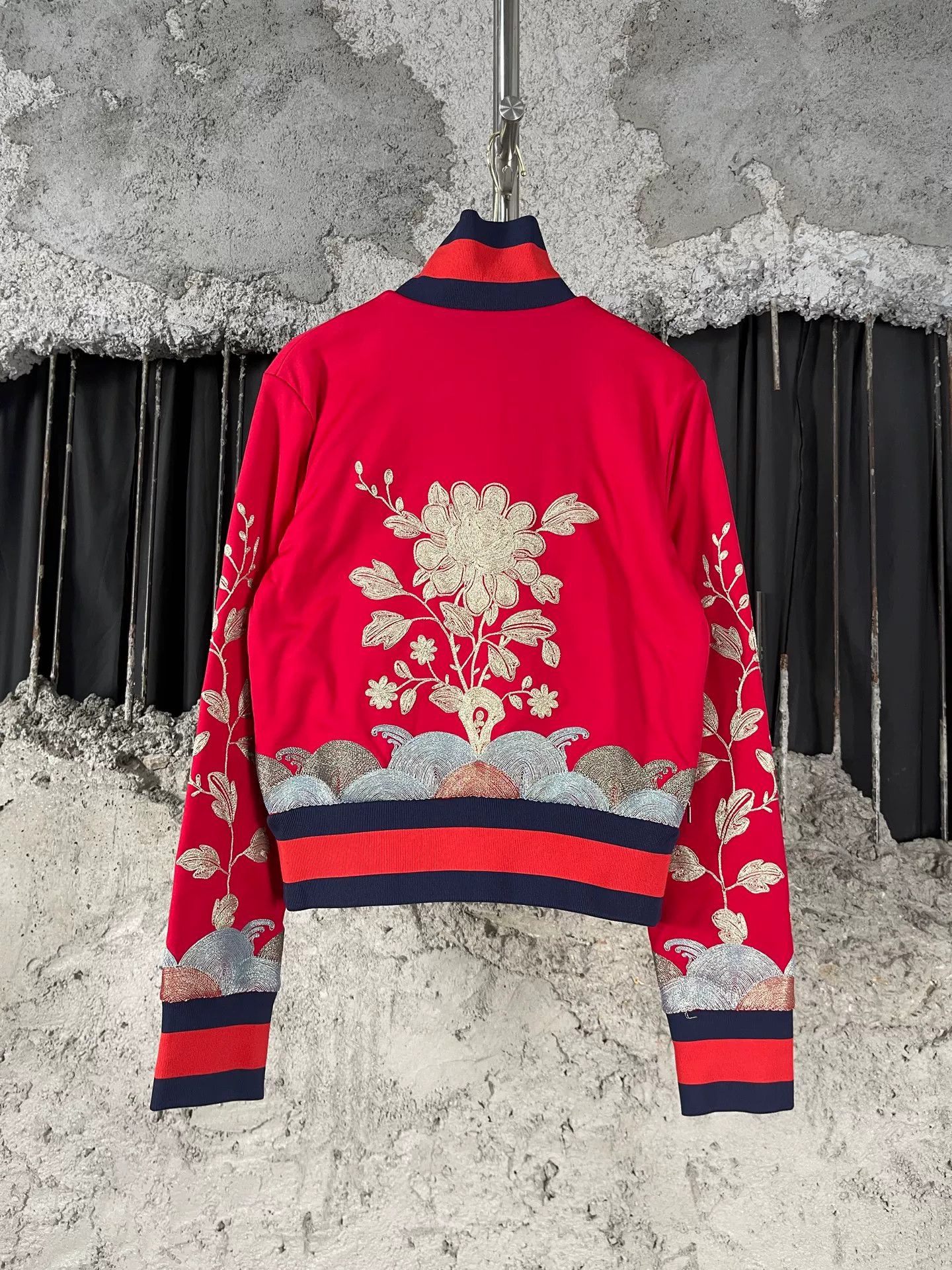 Gucci Gucci Embroidered Bomber Jacket Size S Size US S / EU 44-46 / 1 - 3 Thumbnail