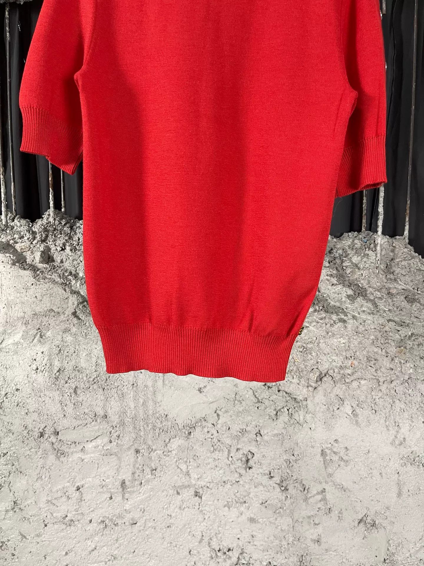 Louis Vuitton Louis Vuitton Red Knit Top Size S Size S / US 4 / IT 40 - 5 Thumbnail
