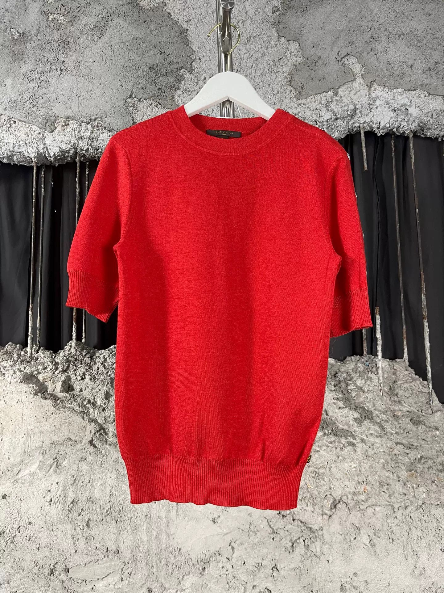 Louis Vuitton Louis Vuitton Red Knit Top Size S Size S / US 4 / IT 40 - 2 Thumbnail