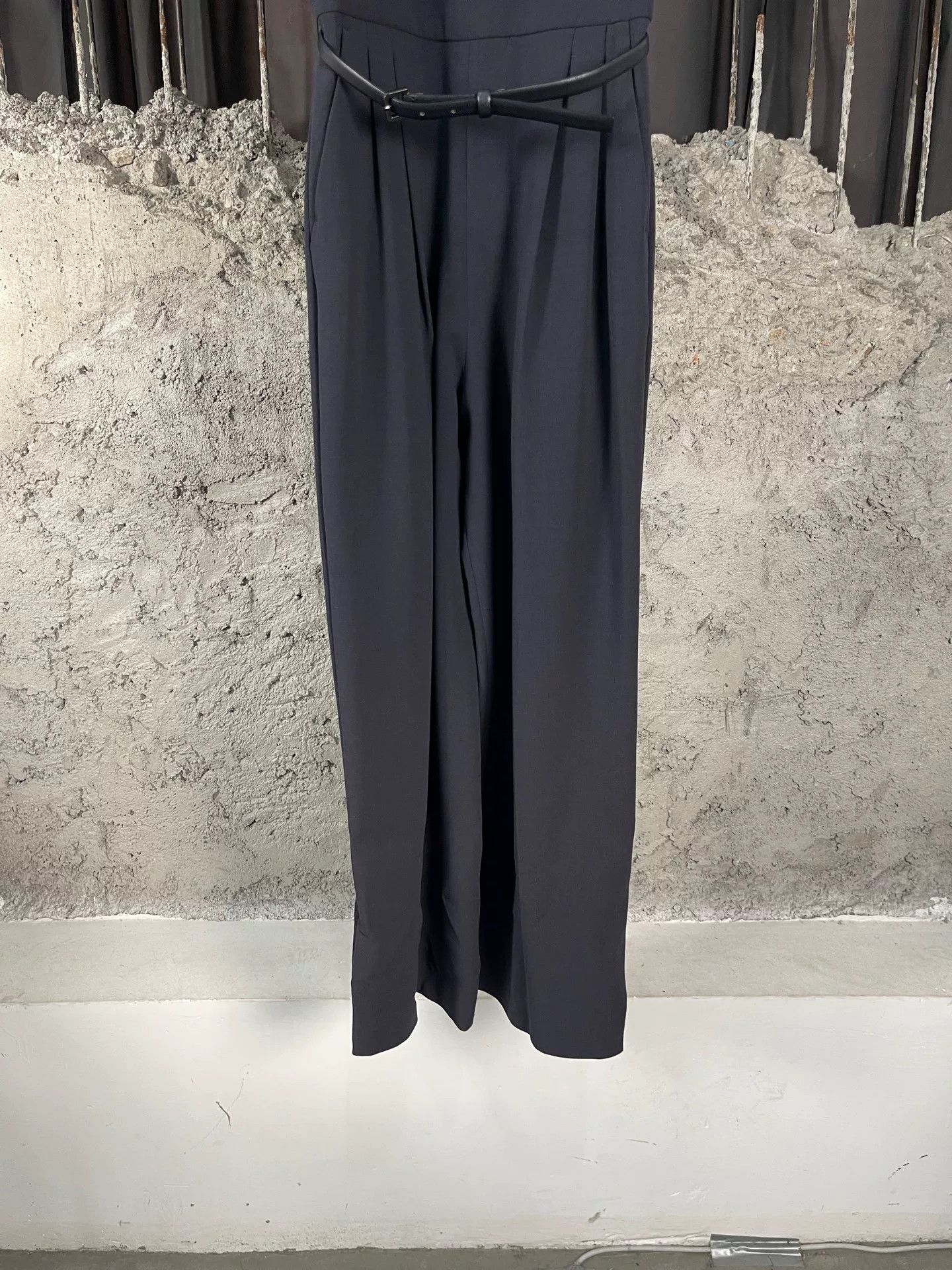 Max Mara Max Mara Black Wool Jumpsuit Size IT 38 Size 26" / US 2 / IT 38 - 5 Thumbnail