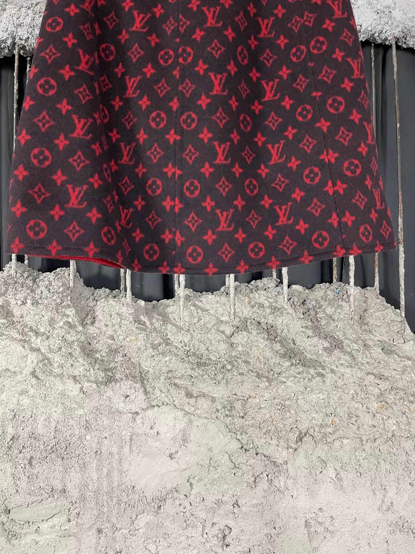 Louis Vuitton Louis Vuitton Monogram Wool Mini Skirt Size 36 Size 25" / US 0 / IT 36 - 5 Thumbnail