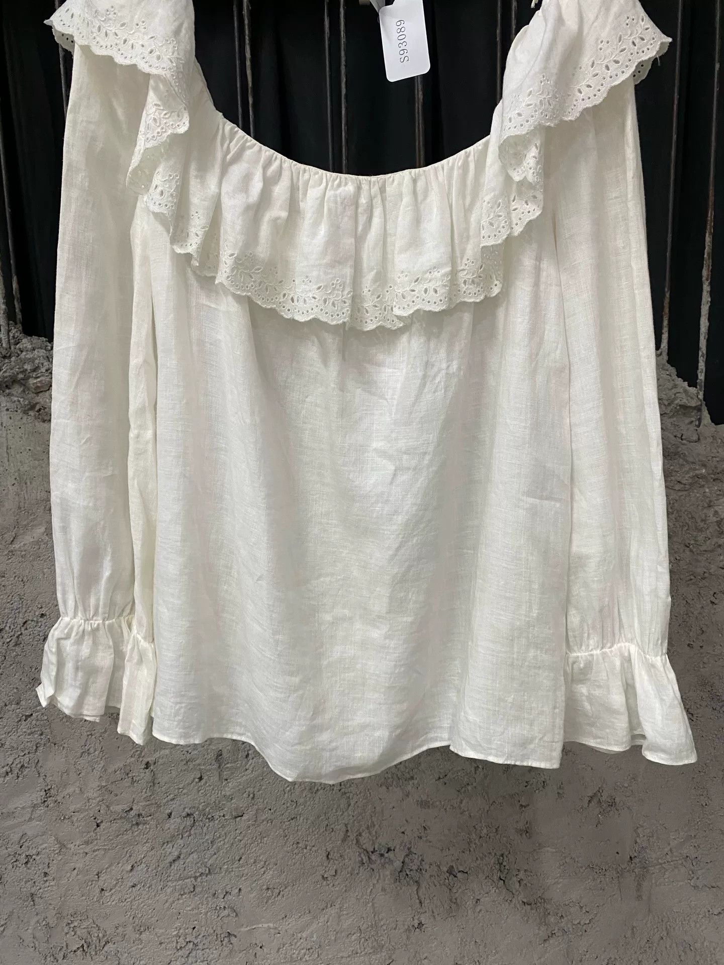 Celine Celine Ruffle Linen Blouse Size 36 Size XS / US 0-2 / IT 36-38 - 5 Thumbnail