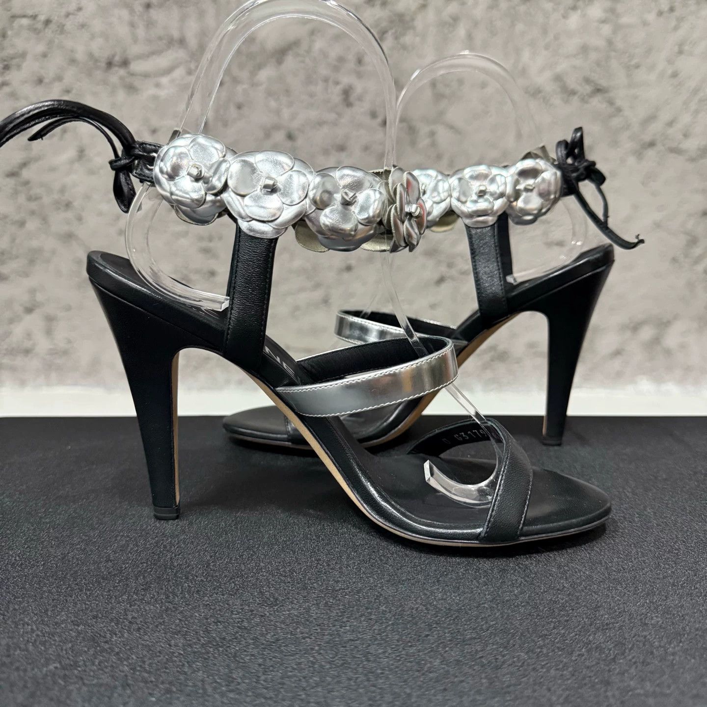 Chanel Chanel Silver Camellia Sandals Size 36.5 Size US 6.5 / IT 36.5 - 5 Thumbnail