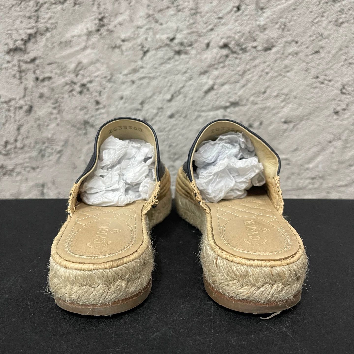 Chanel Chanel CC Logo Leather Espadrille Mules Size 37 Size US 7 / IT 37 - 4 Thumbnail