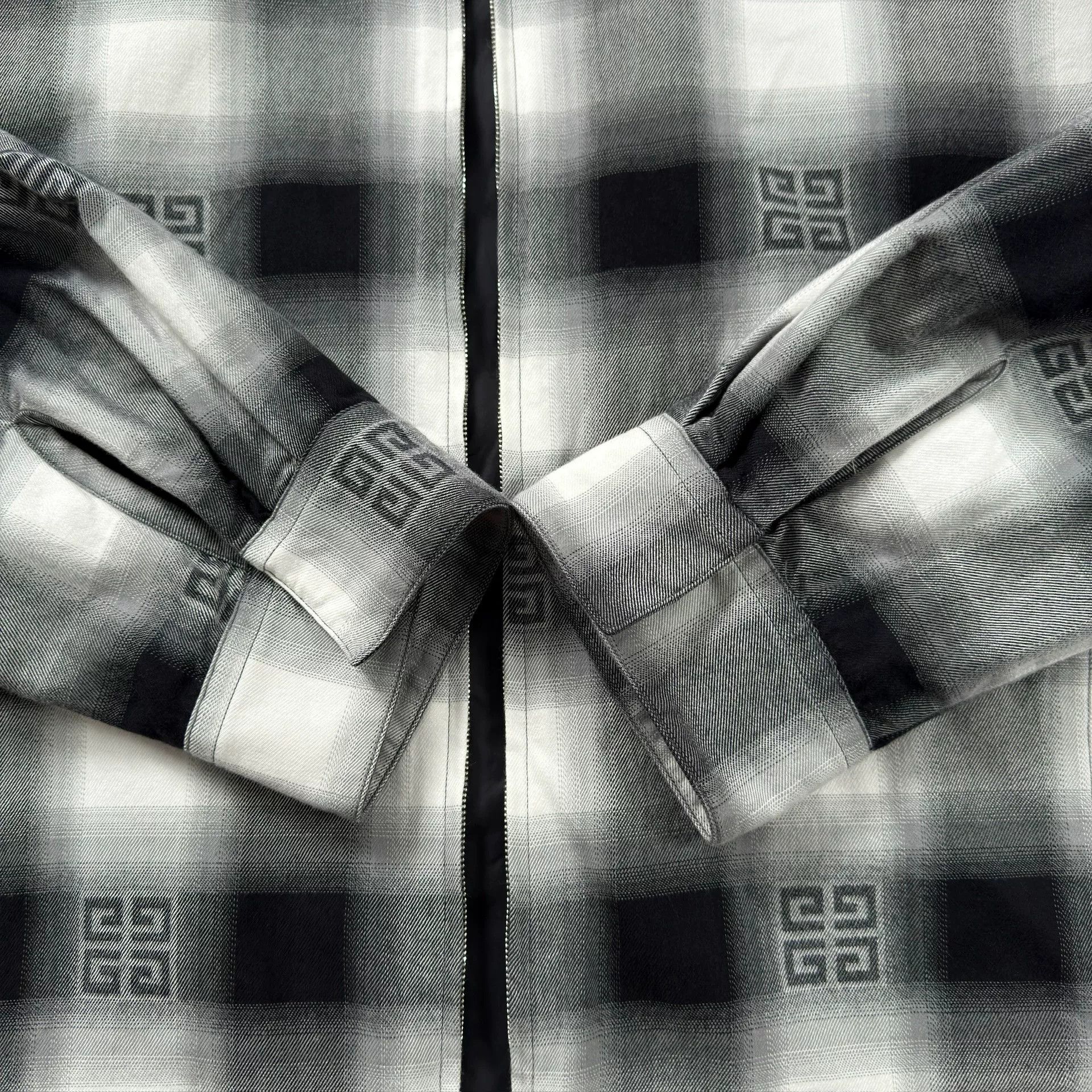 Givenchy Givenchy Plaid 4G Logo Zip-Up Hoodie Size S Size US S / EU 44-46 / 1 - 5 Thumbnail