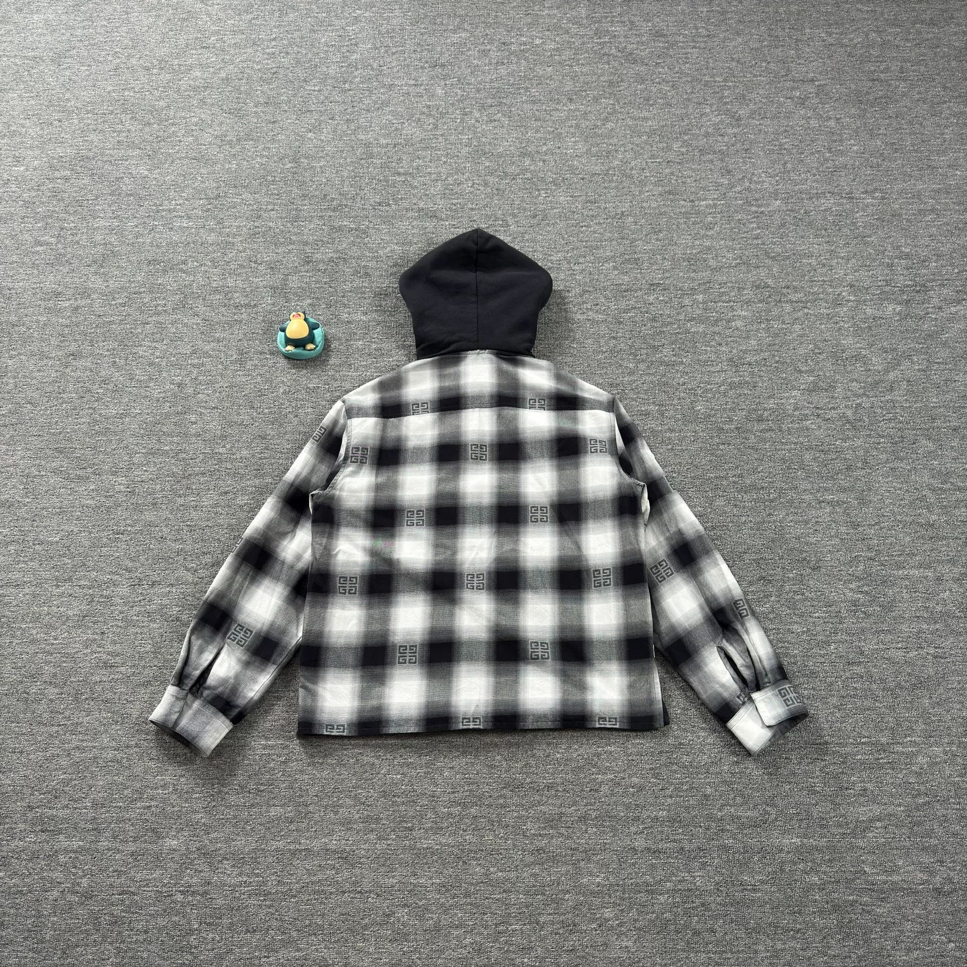 Givenchy Givenchy Plaid 4G Logo Zip-Up Hoodie Size S Size US S / EU 44-46 / 1 - 8 Thumbnail