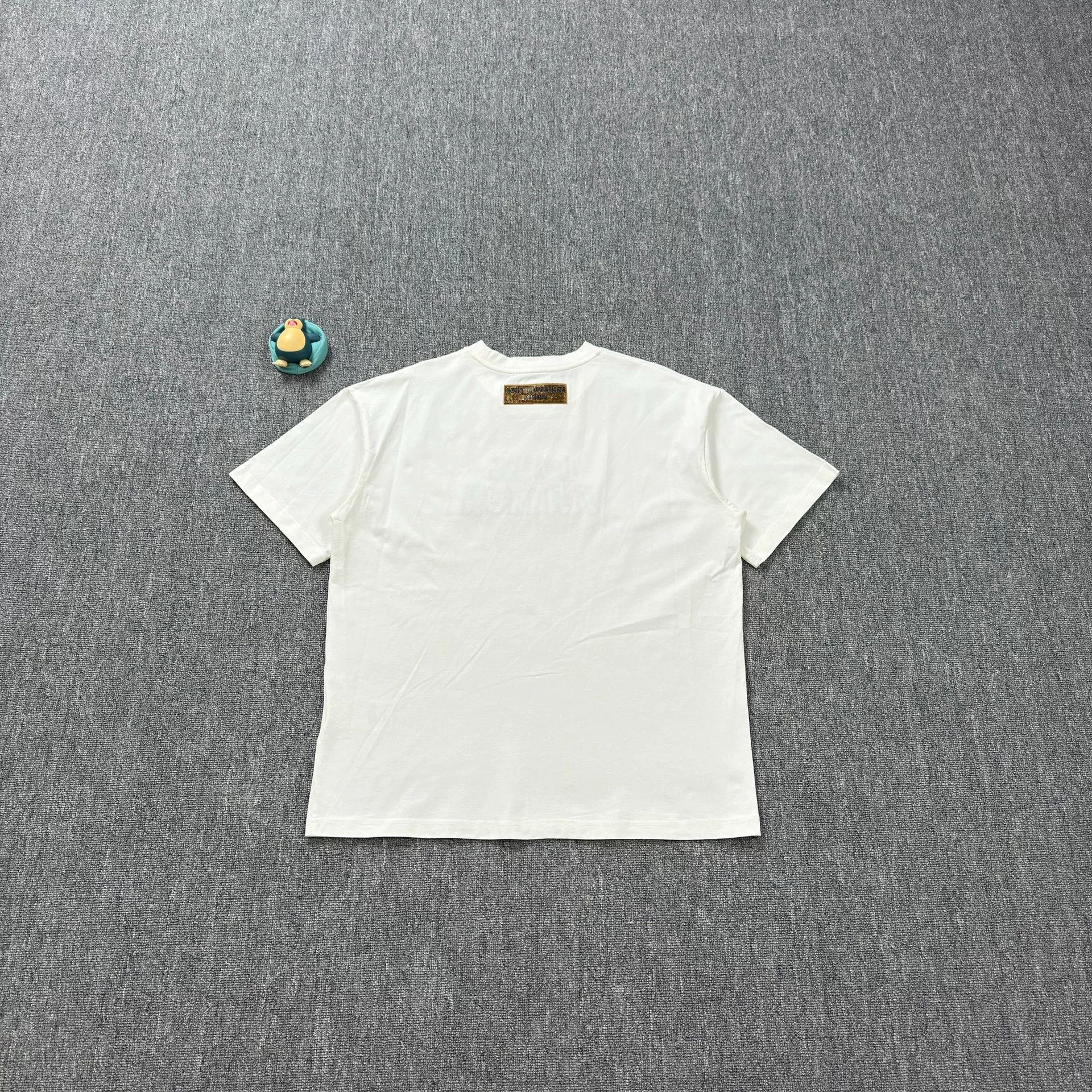 Louis Vuitton Louis Vuitton Beaded Letter T-Shirt XL Size US XL / EU 56 / 4 - 9 Thumbnail