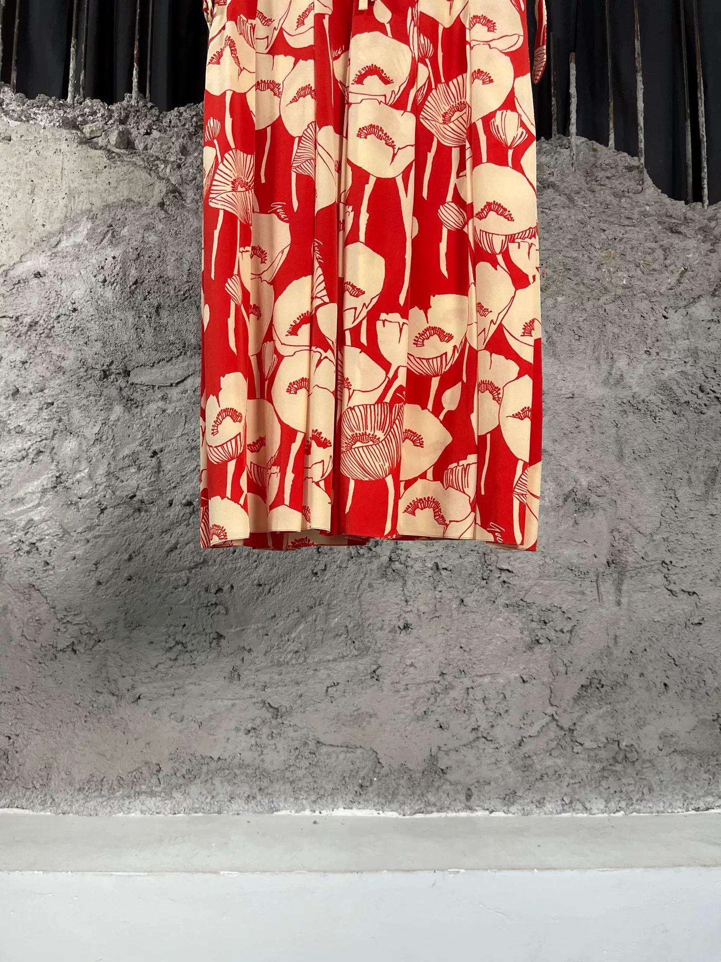 Gucci Gucci Floral Silk Midi Dress Size 38 Size XS / US 0-2 / IT 36-38 - 5 Thumbnail