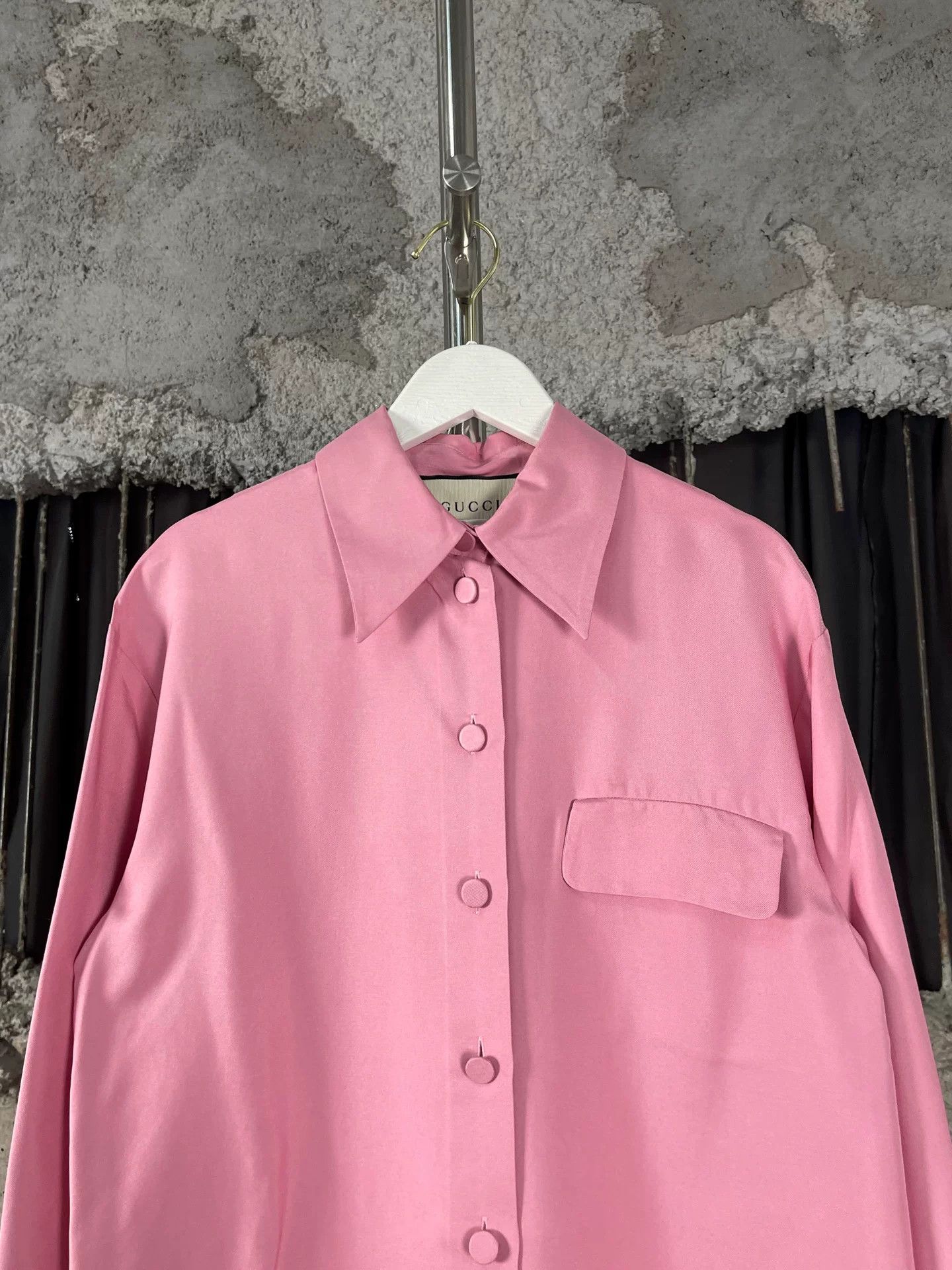 Gucci Gucci Pink Button Up Shirt Size 38 Size XS / US 0-2 / IT 36-38 - 4 Thumbnail
